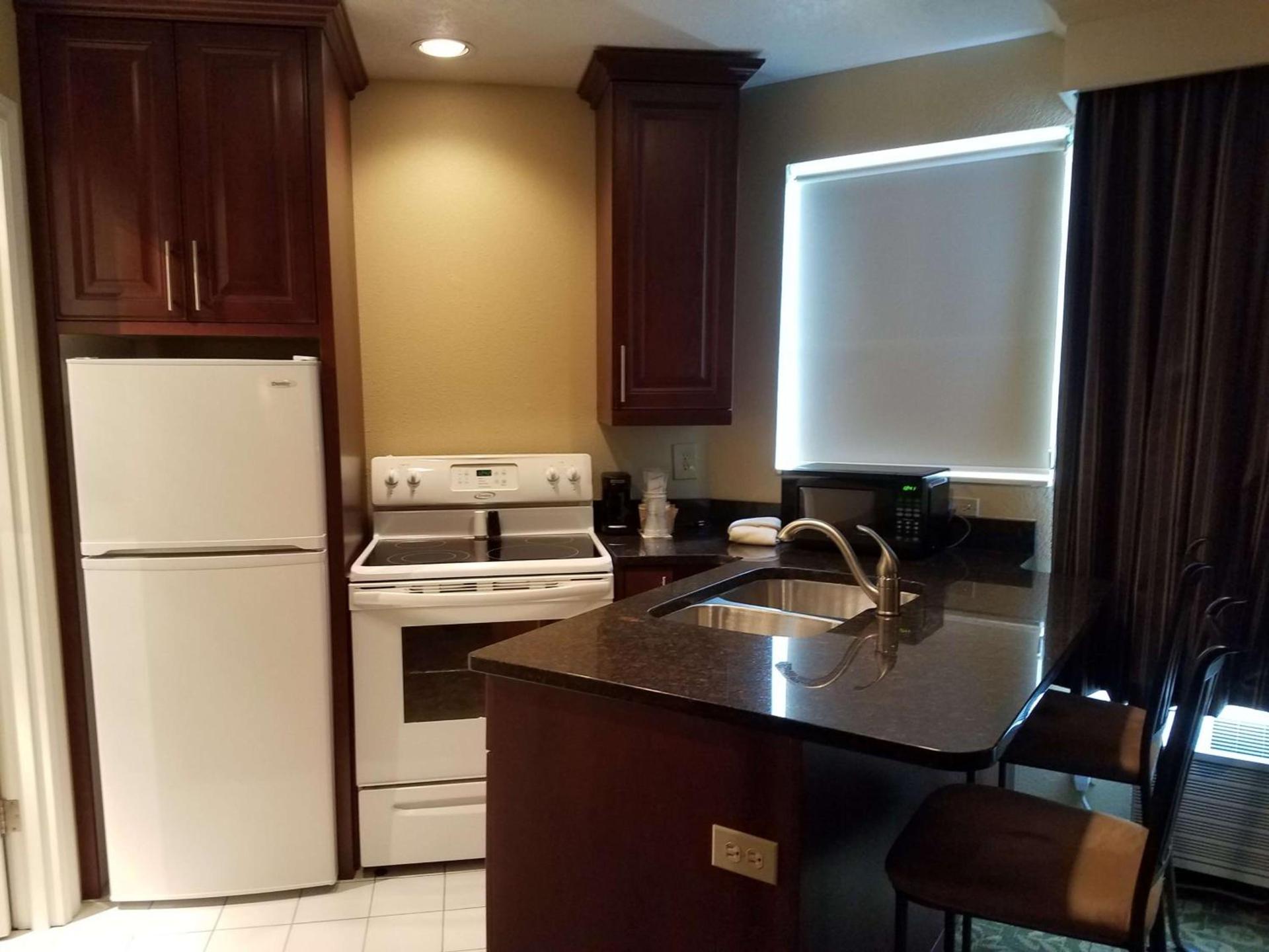 Best Western Salbasgeon Inn & Suites photo 34