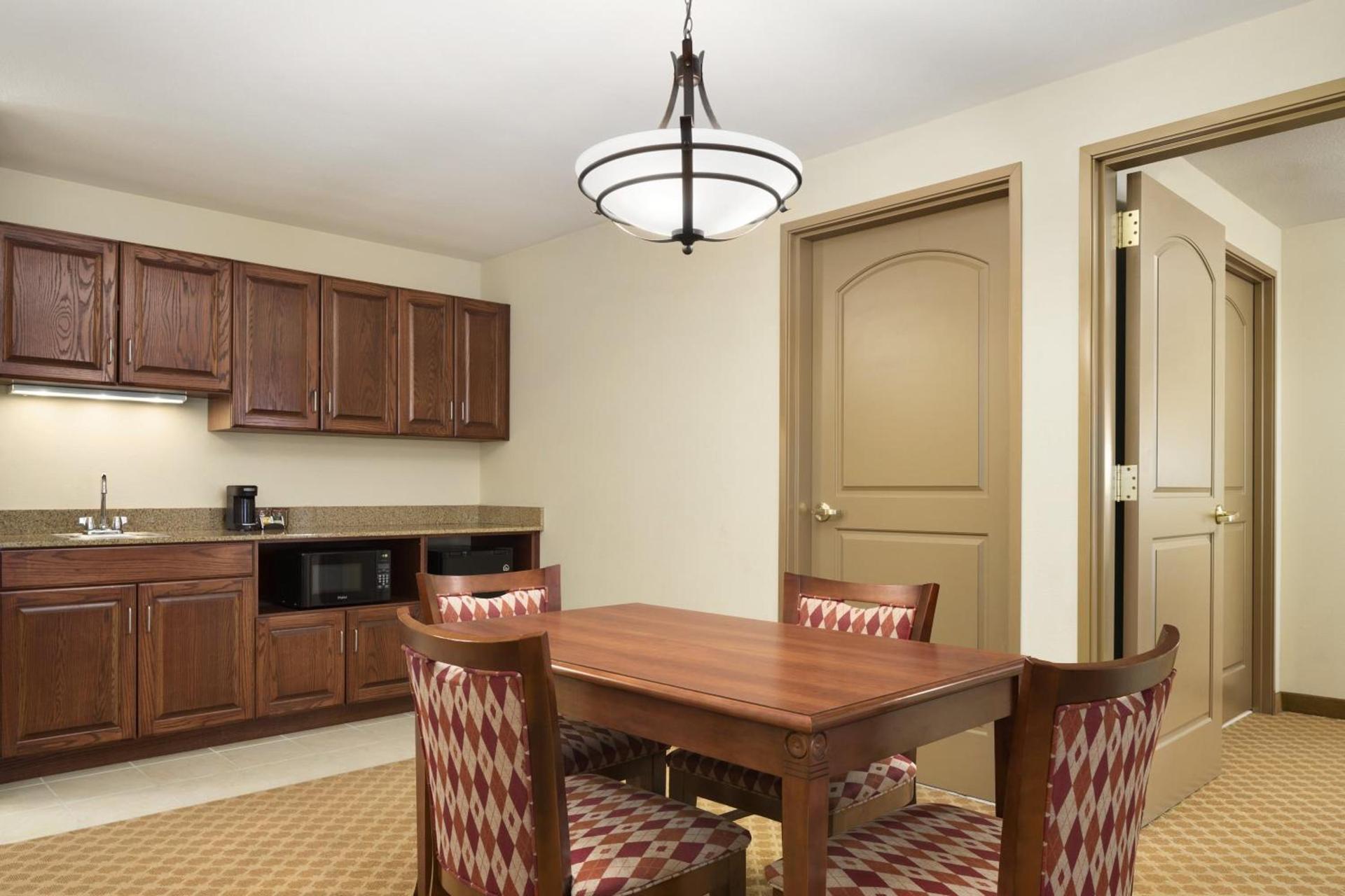 Country Inn & Suites by Radisson, St Peters, MO photo 47