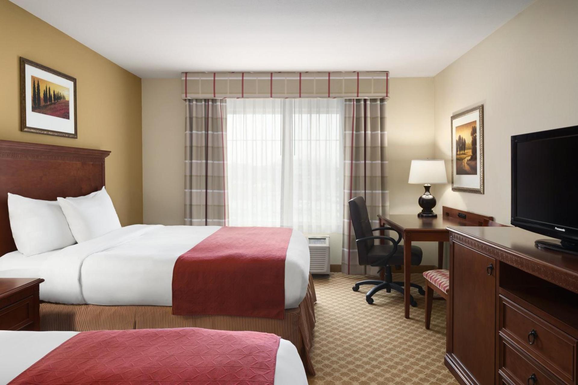 Country Inn & Suites by Radisson, St Peters, MO photo 43