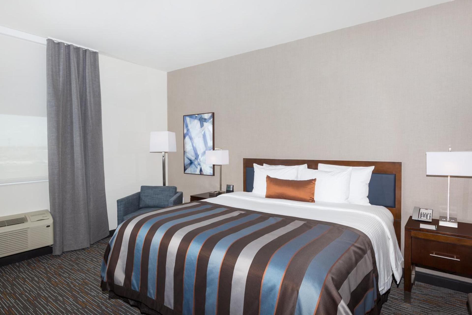 Wingate by Wyndham Miami Airport photo 9