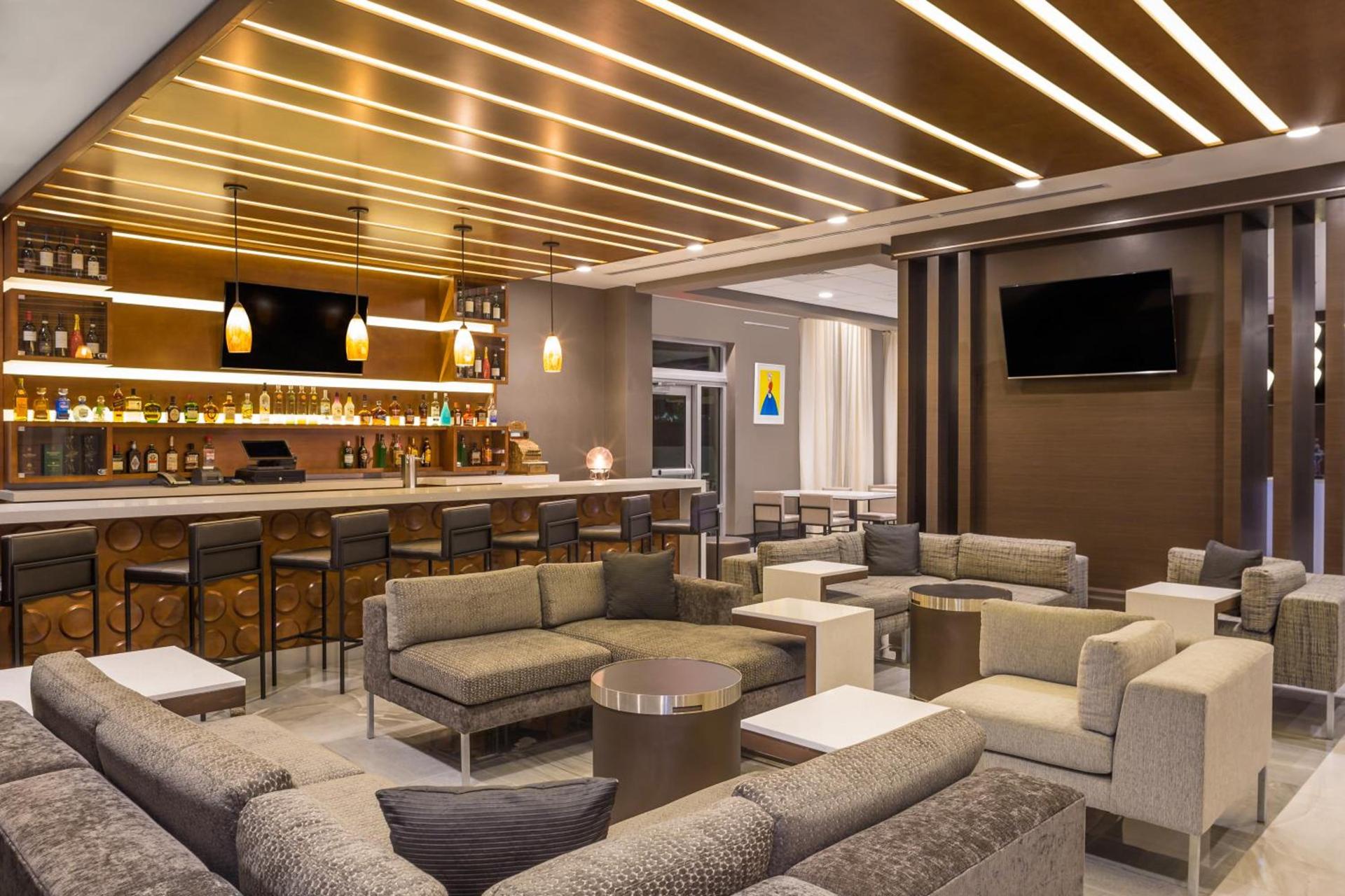 Wingate by Wyndham Miami Airport photo 3