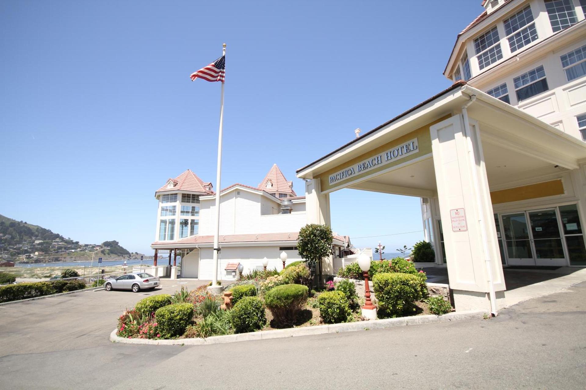 Pacifica Beach Hotel photo 27