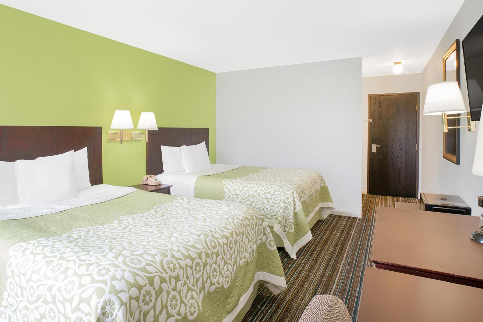 Days Inn by Wyndham York photo 28