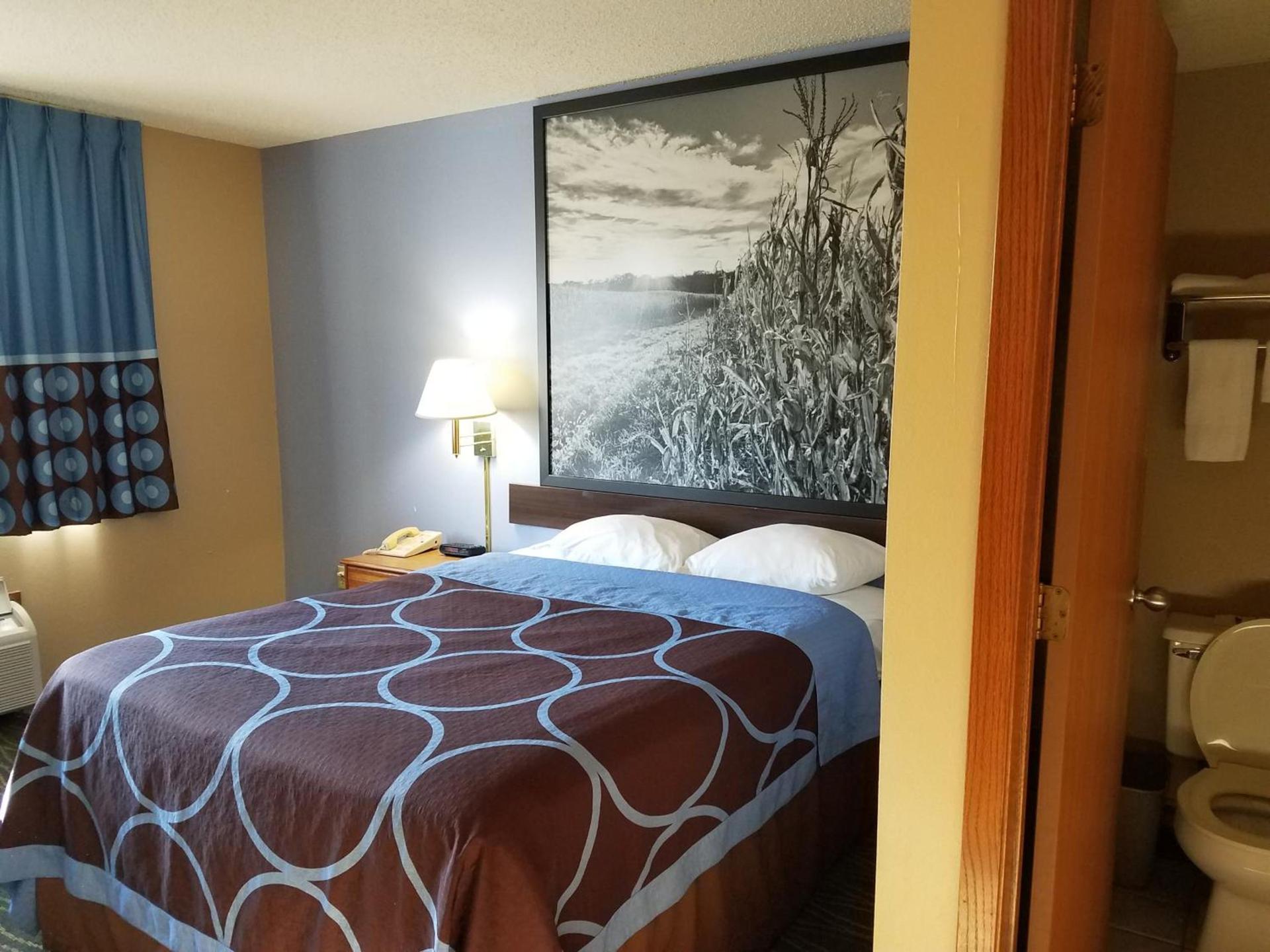Super 8 by Wyndham Chariton photo 18