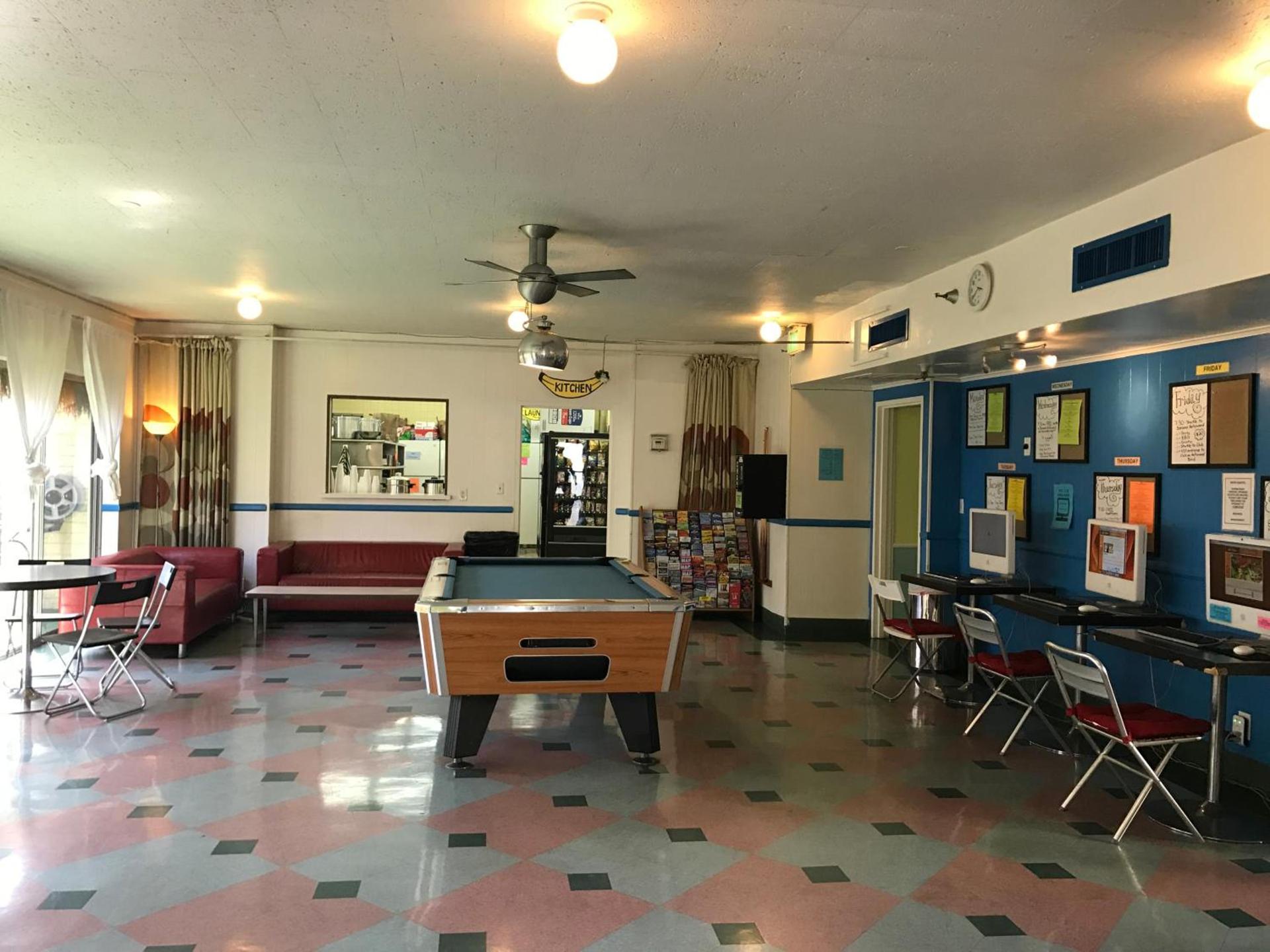 Banana Bungalow West Hollywood Hotel & Hostel photo 22