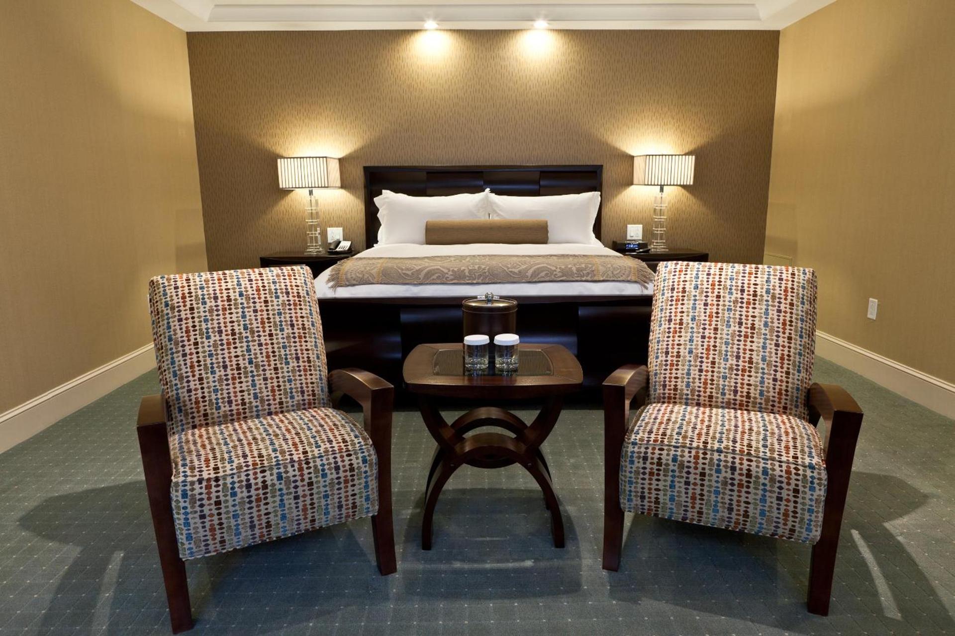 Town & Country Inn and Suites photo 6