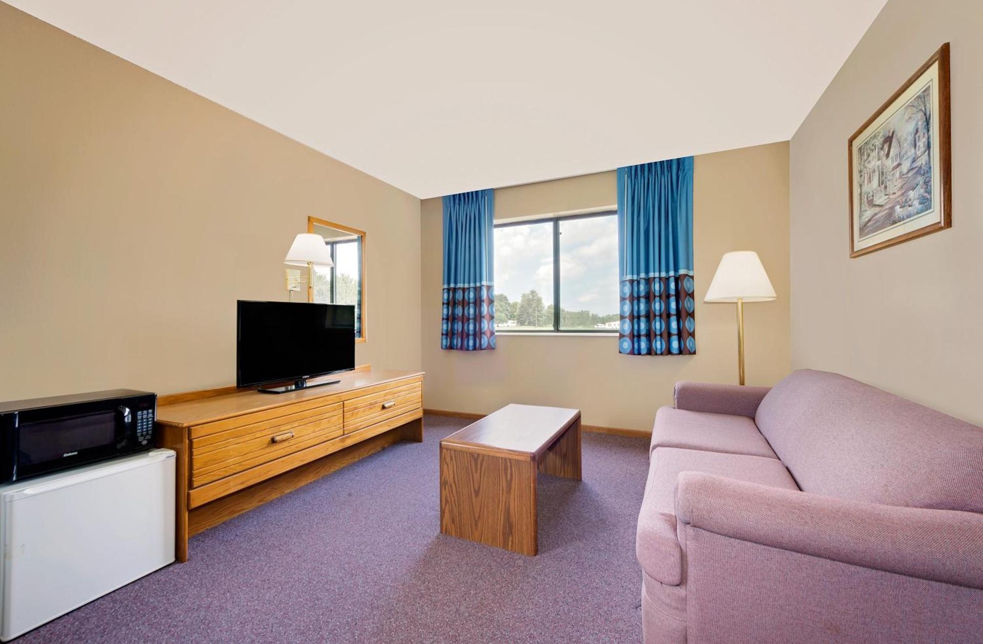 Super 8 by Wyndham Chariton photo 16