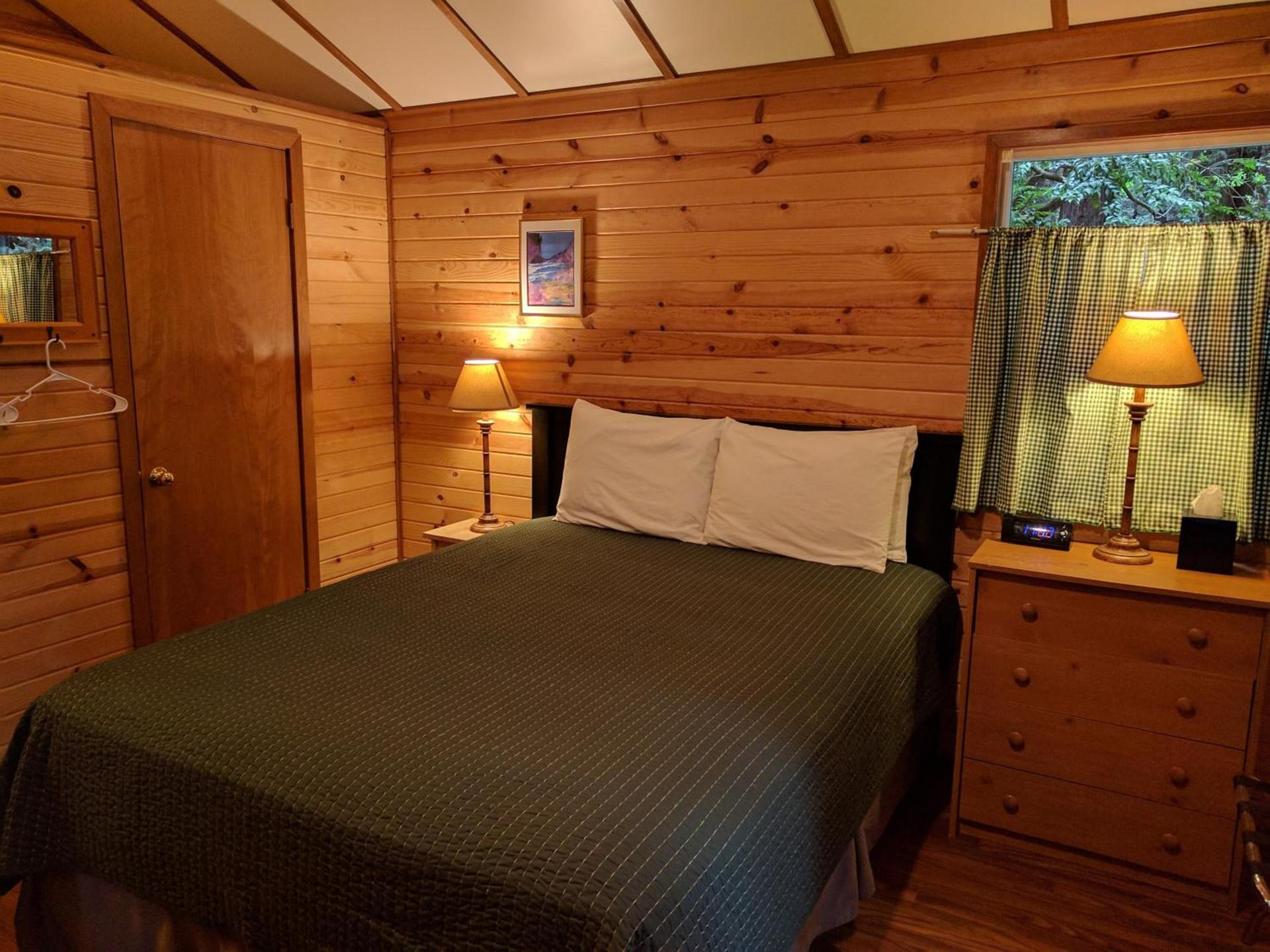 Emerald Forest Cabins photo 48