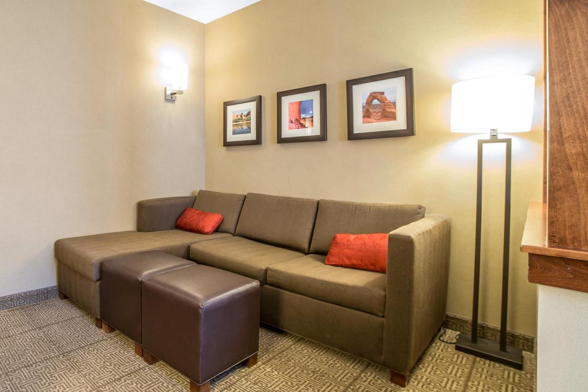 Comfort Suites Moab near Arches National Park photo 25