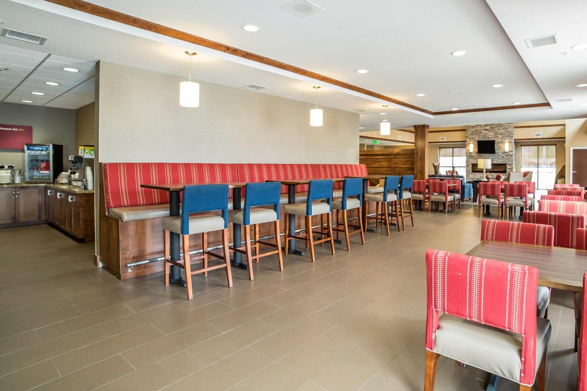 Comfort Suites Moab near Arches National Park photo 13