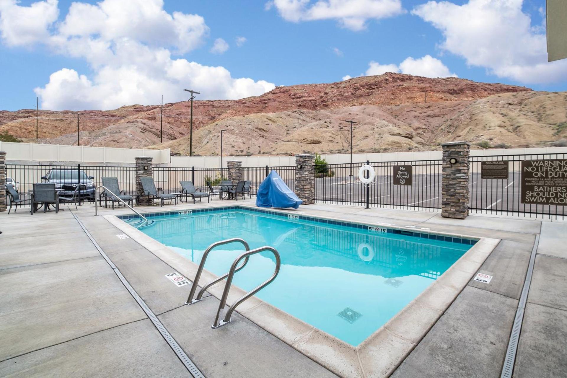 Comfort Suites Moab near Arches National Park photo 3
