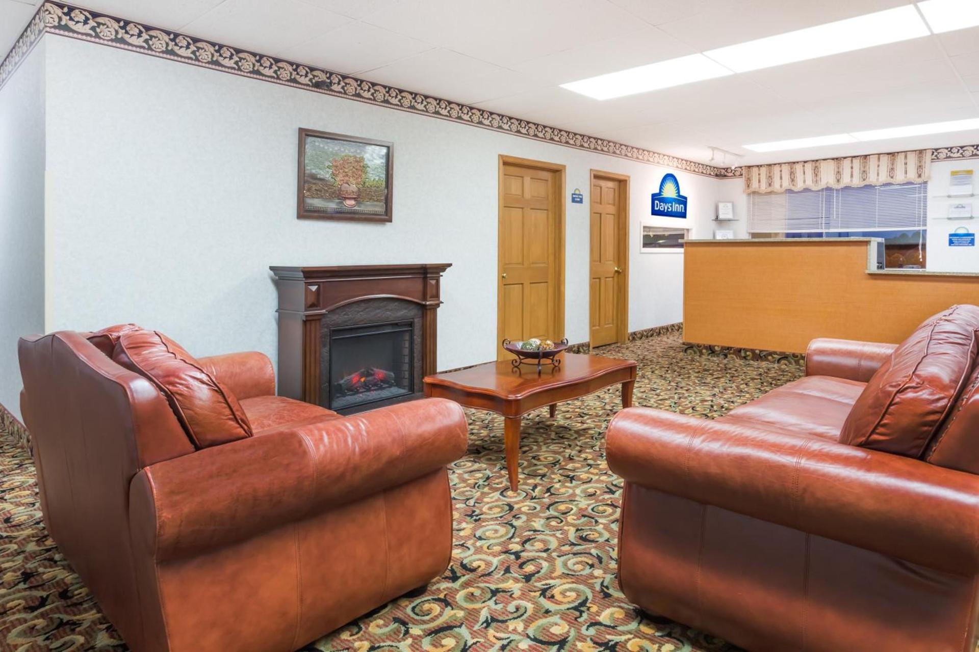 Days Inn by Wyndham Staunton photo 23