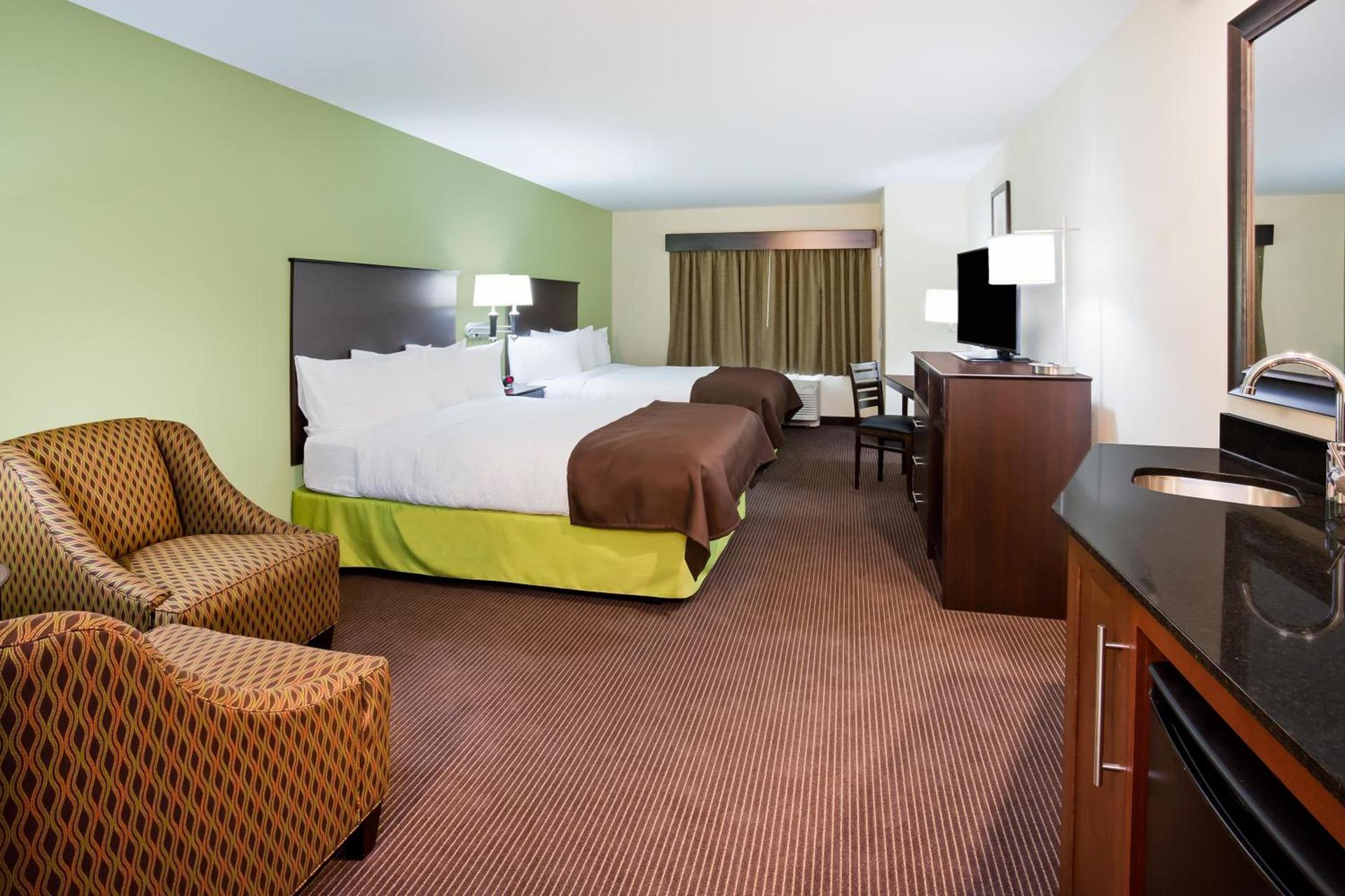 AmericInn by Wyndham DeWitt photo 32