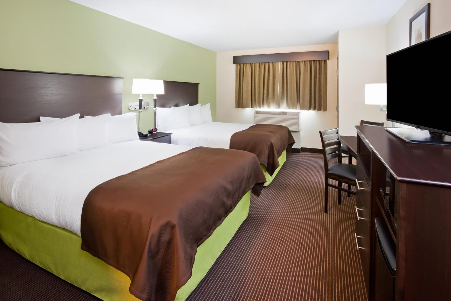 AmericInn by Wyndham DeWitt photo 25