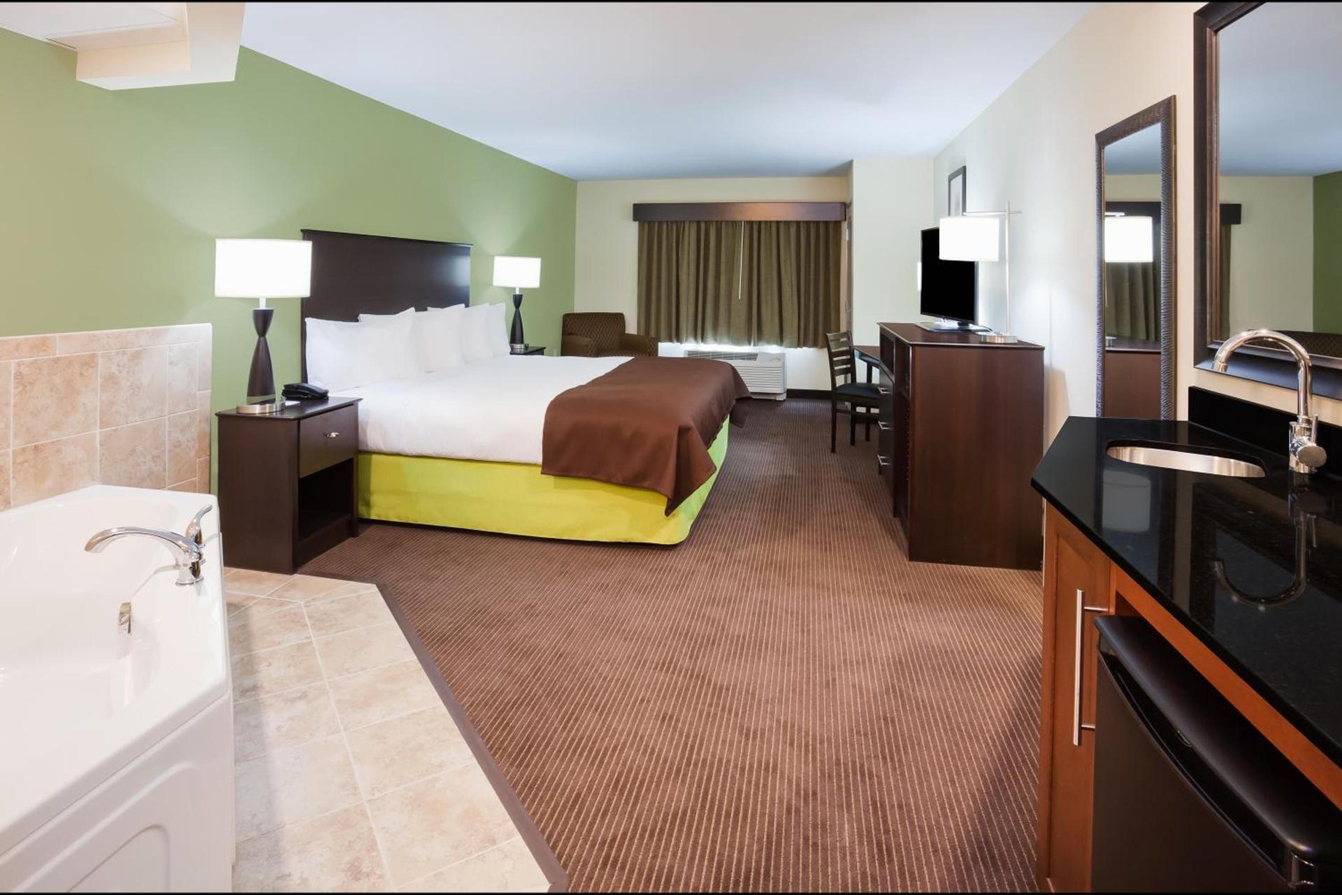 AmericInn by Wyndham DeWitt photo 38