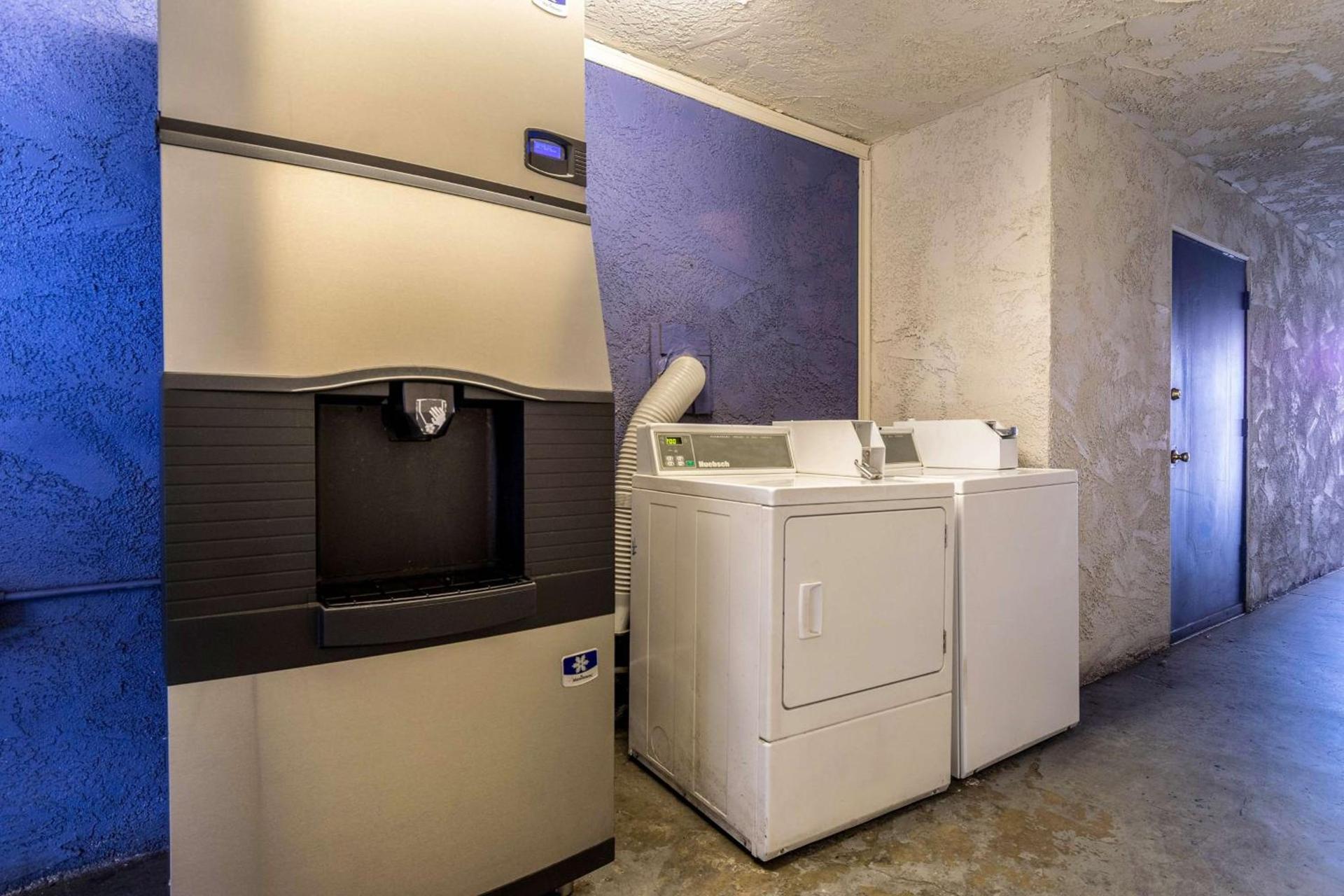Motel 6-Redlands, CA photo 29