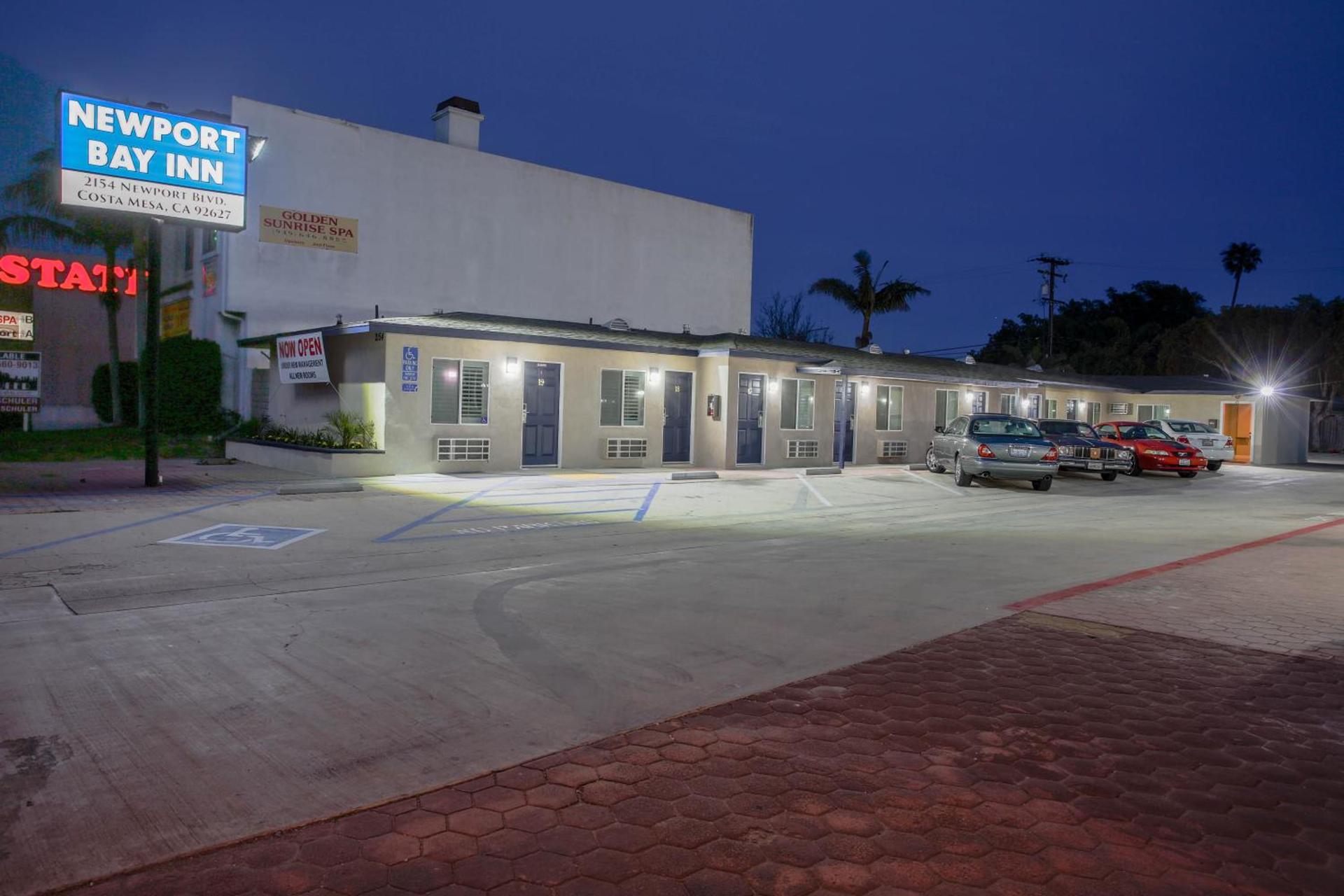 Newport Bay Inn photo 1