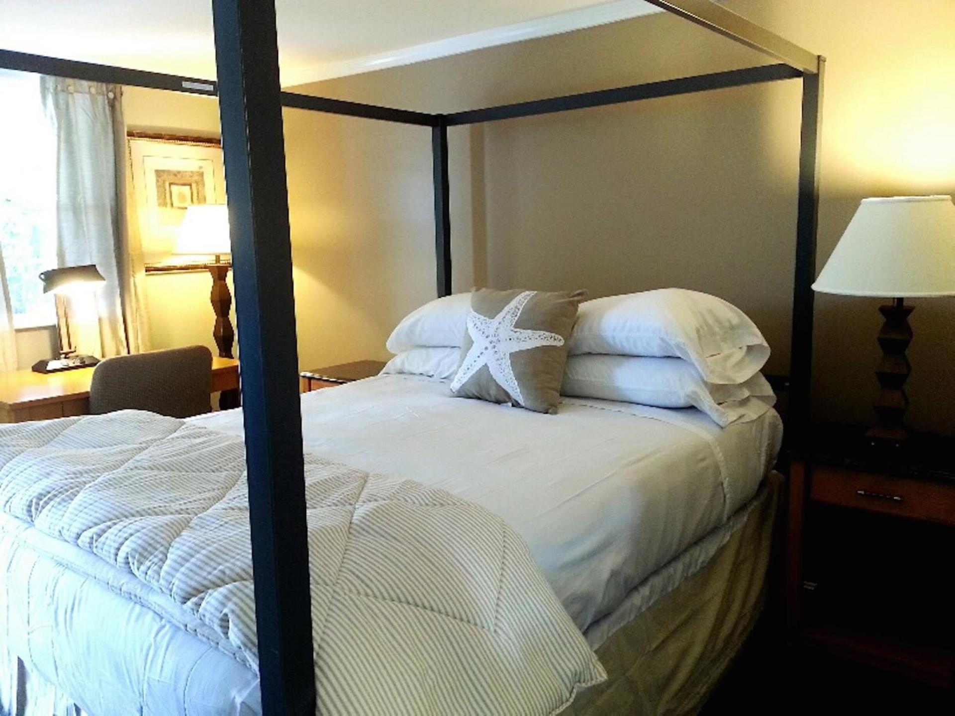Starlight Lodge Cape Cod photo 36