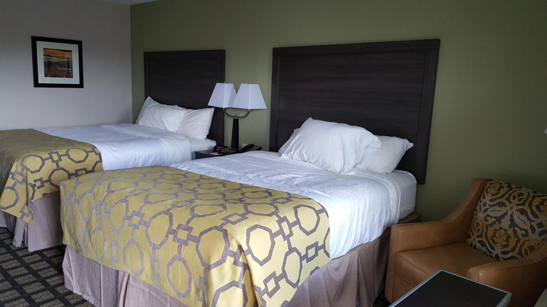 Baymont by Wyndham Clarksville photo 44