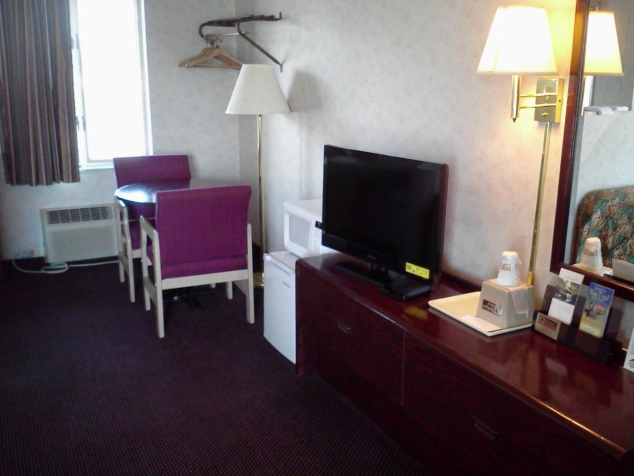 Budget Host Inn Somerset photo 5