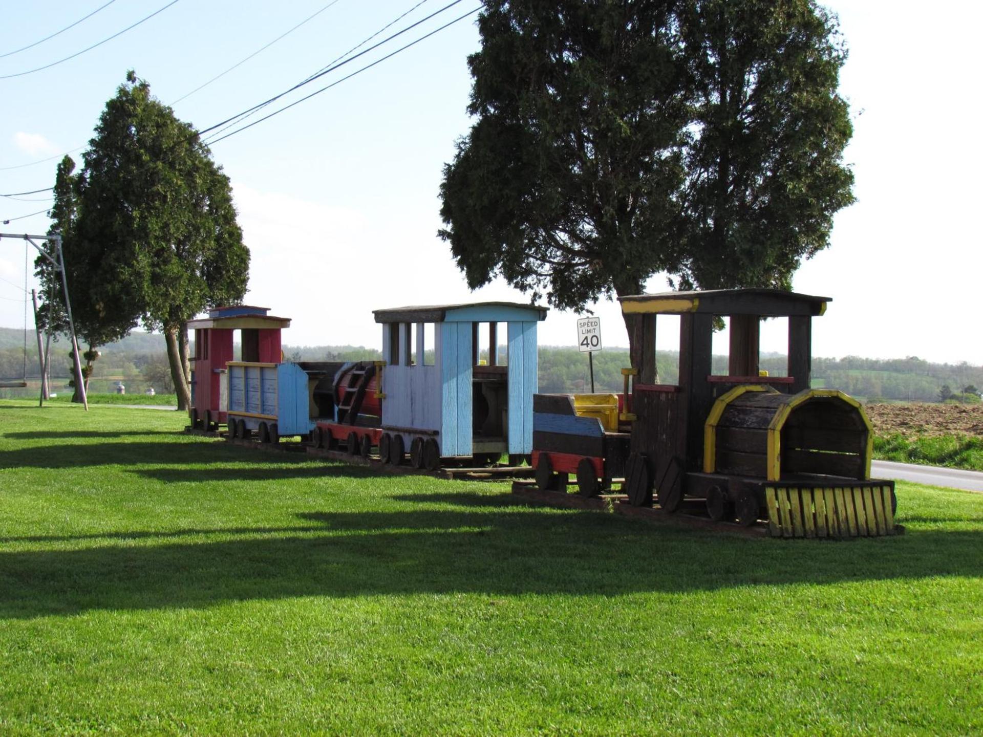 Red Caboose Motel & Restaurant photo 6