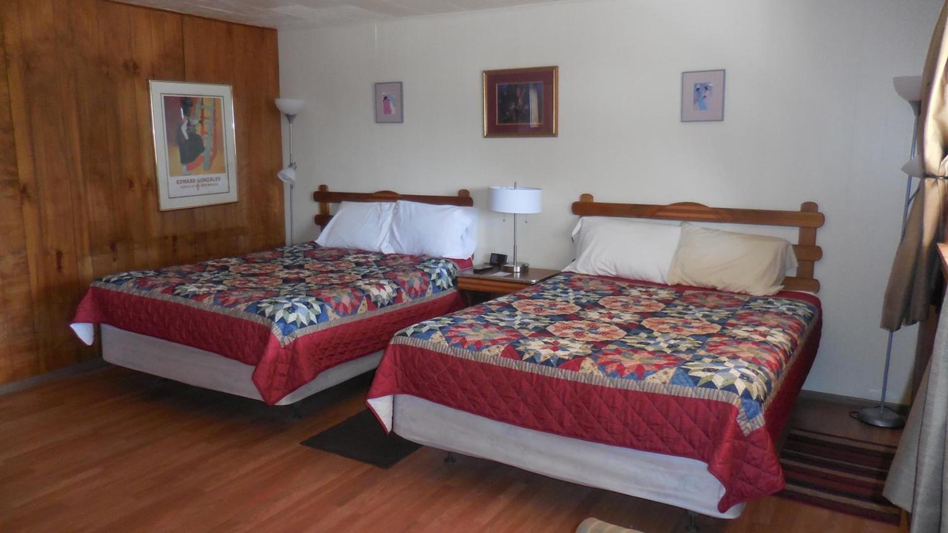 Elkhorn Lodge photo 9