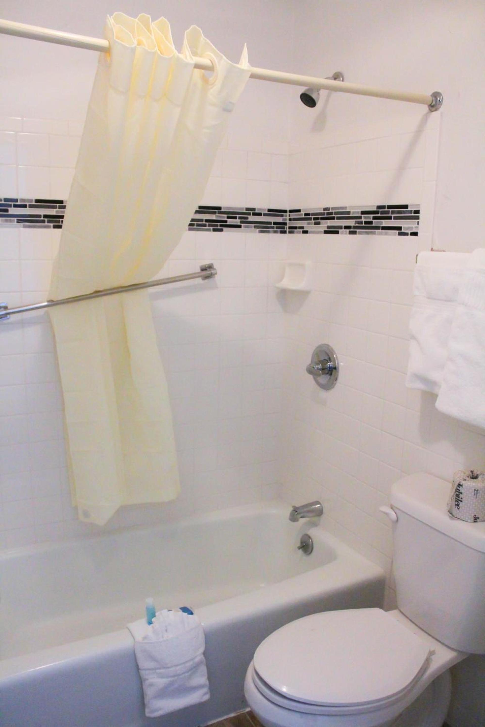 Chaparral Motor Inn photo 30