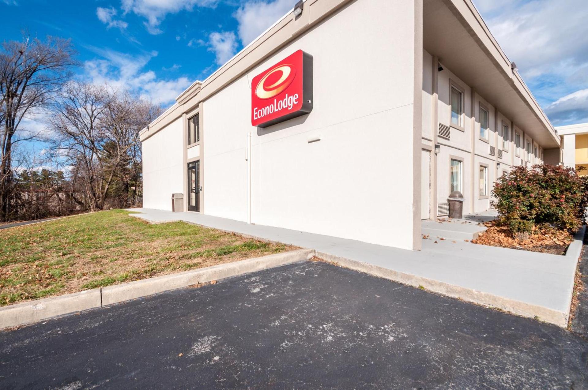 Econo Lodge Hagerstown photo 2