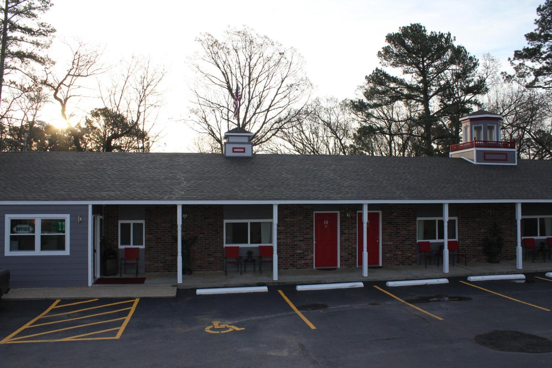 Brydan Suites photo 13