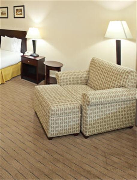 Holiday Inn Express Little Rock-Airport by IHG photo 5