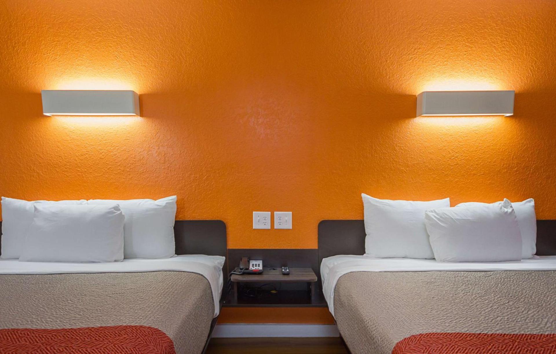 Motel 6-Garland, TX - Northeast Dallas photo 23