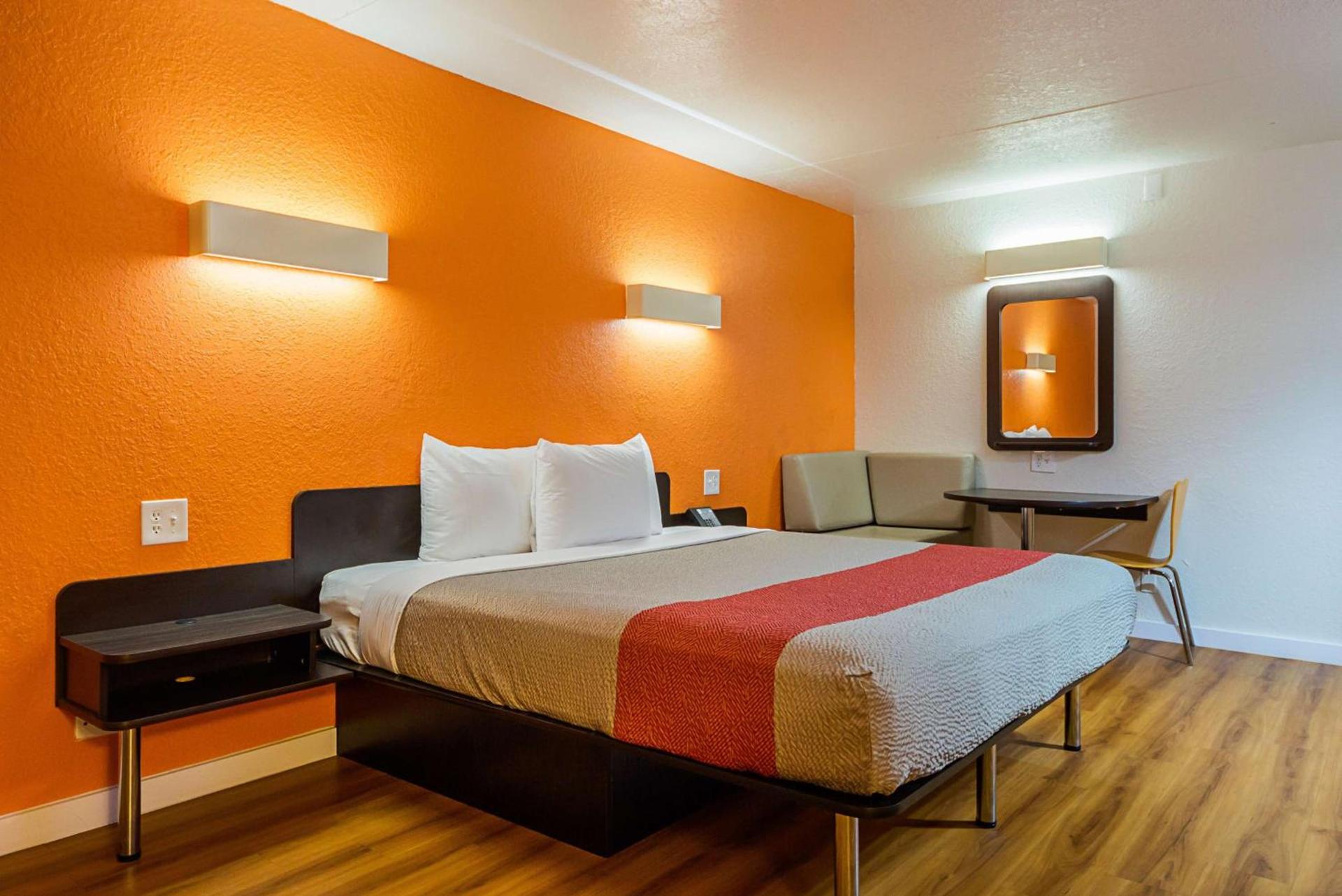 Motel 6-Garland, TX - Northeast Dallas photo 22