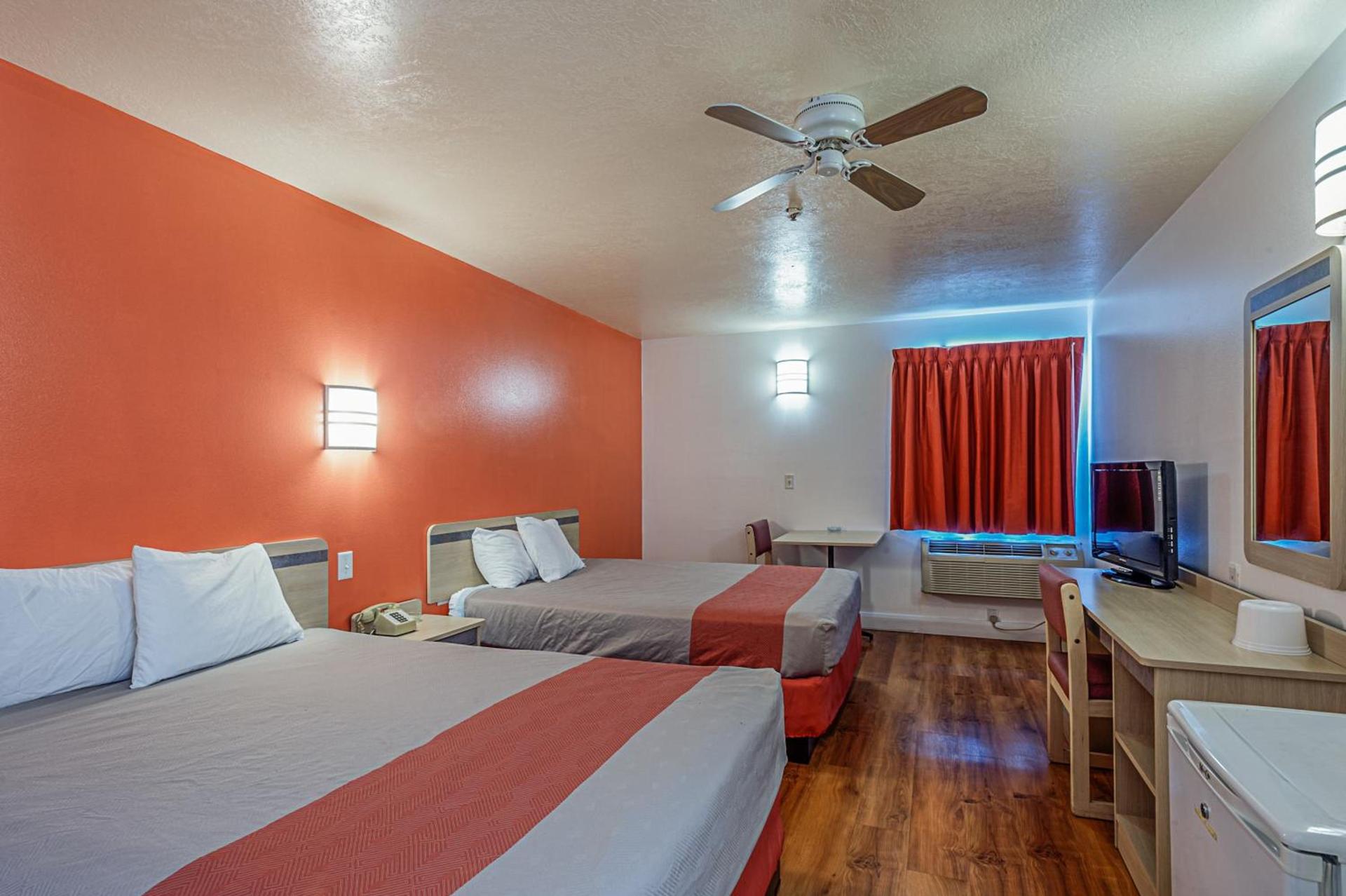 Motel 6-Beaver, UT photo 40