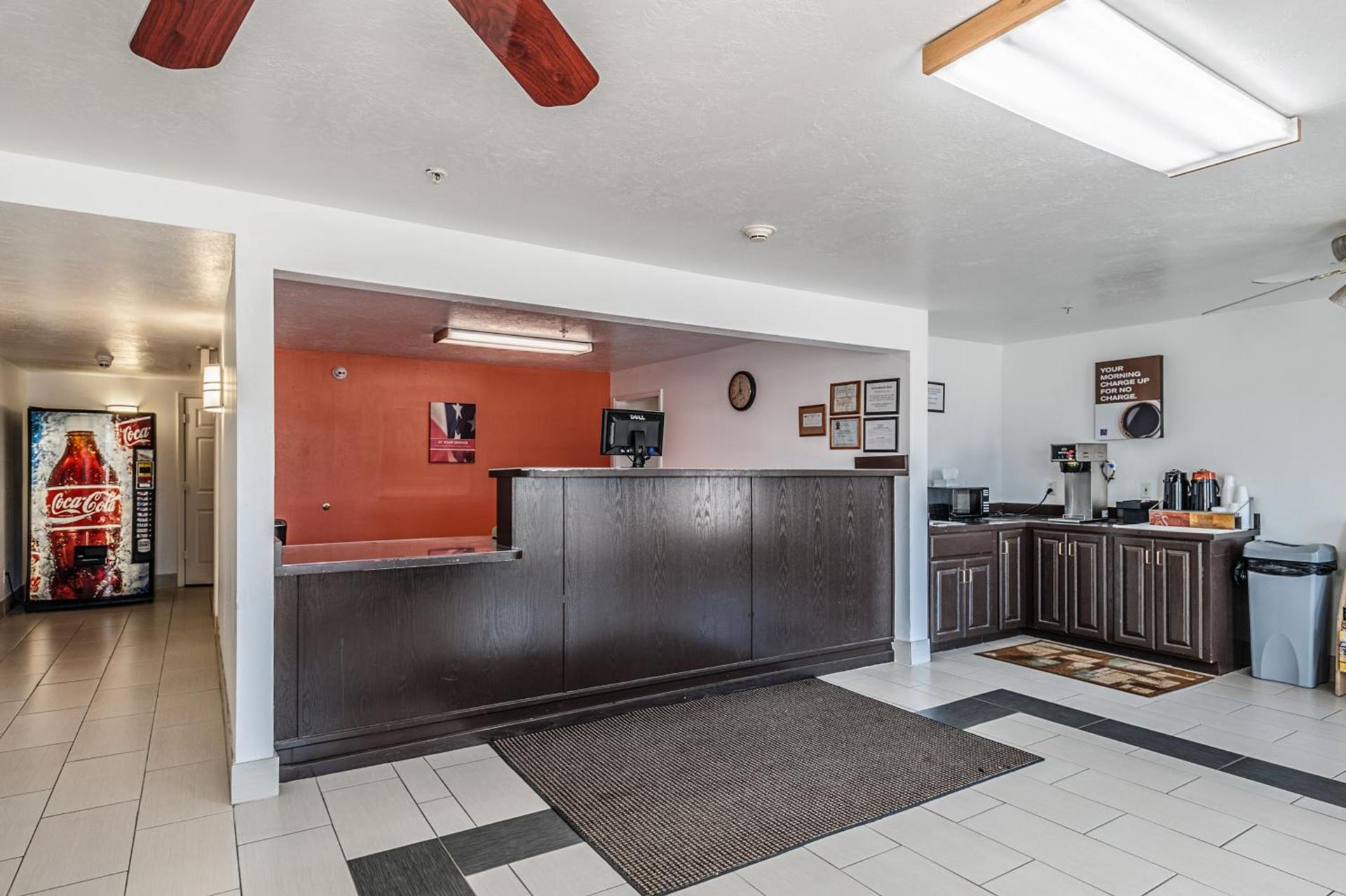 Motel 6-Beaver, UT photo 32