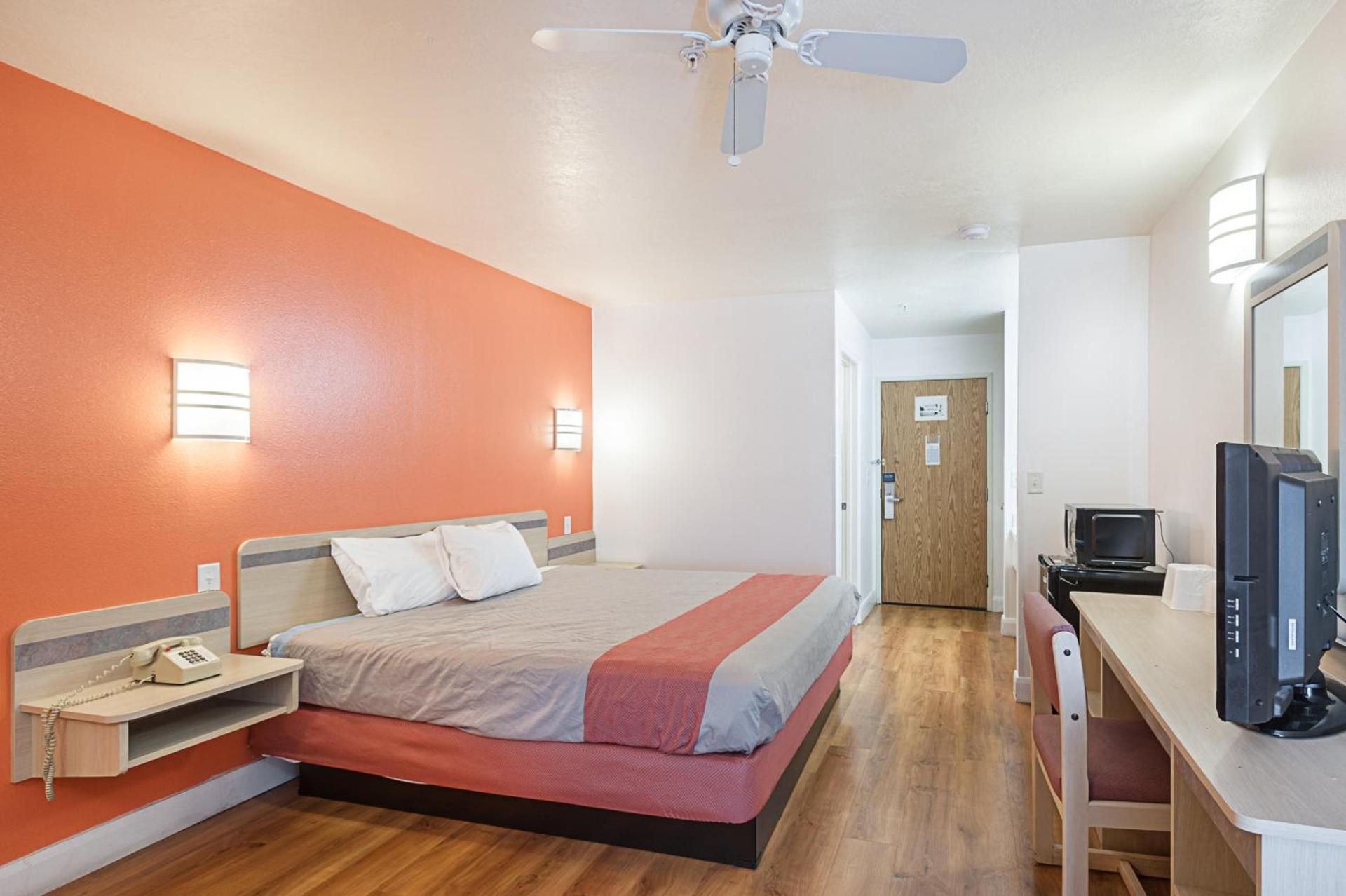 Motel 6-Beaver, UT photo 49