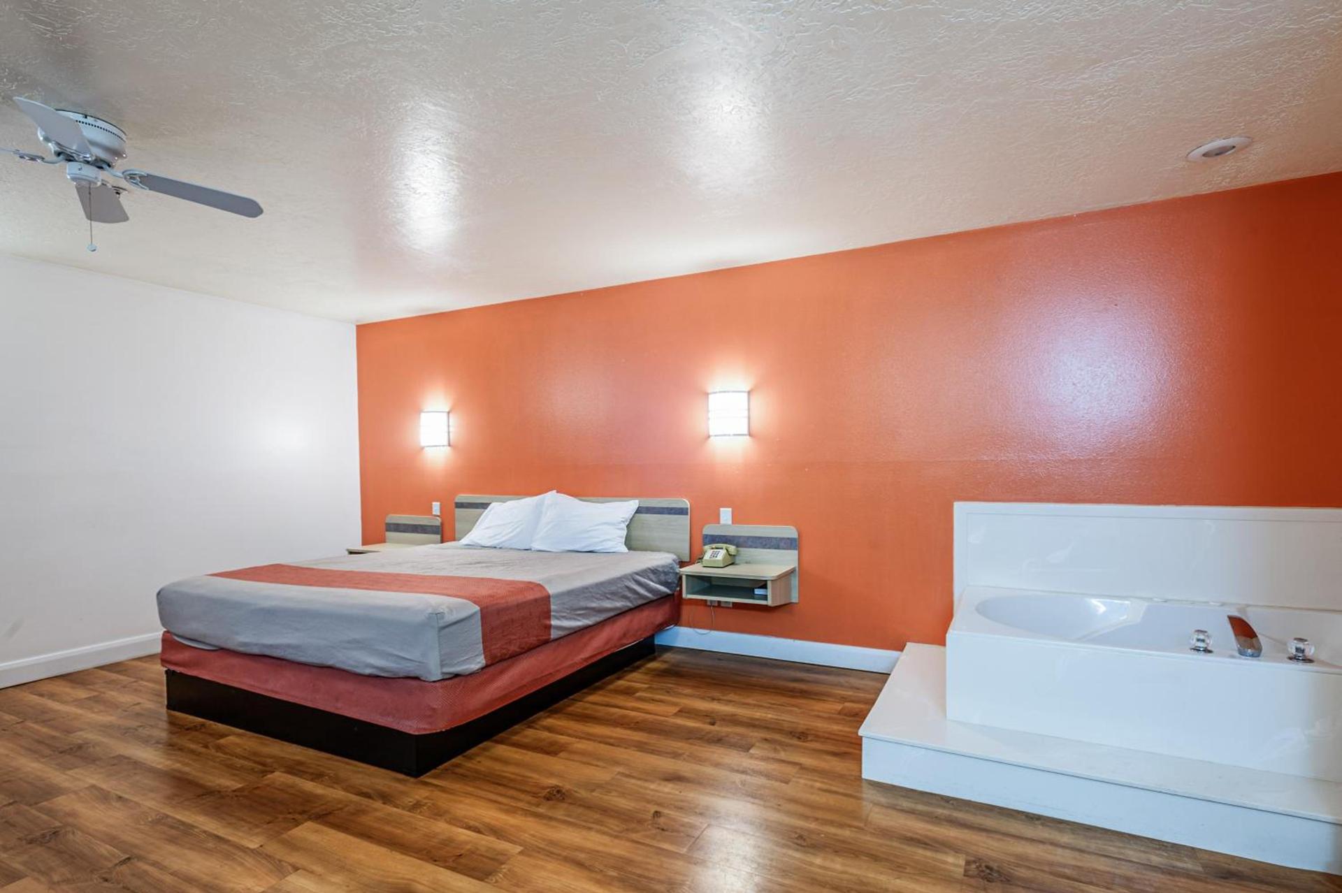 Motel 6-Beaver, UT photo 52