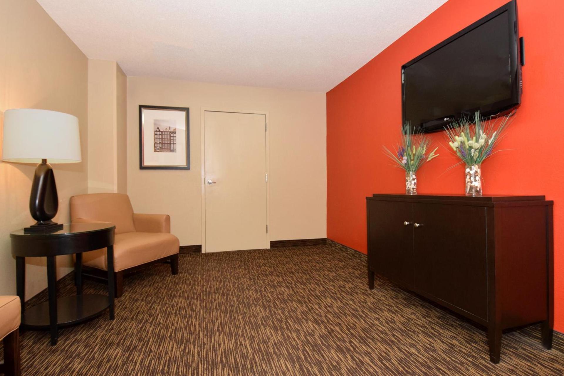 HomeStay Suites photo 28