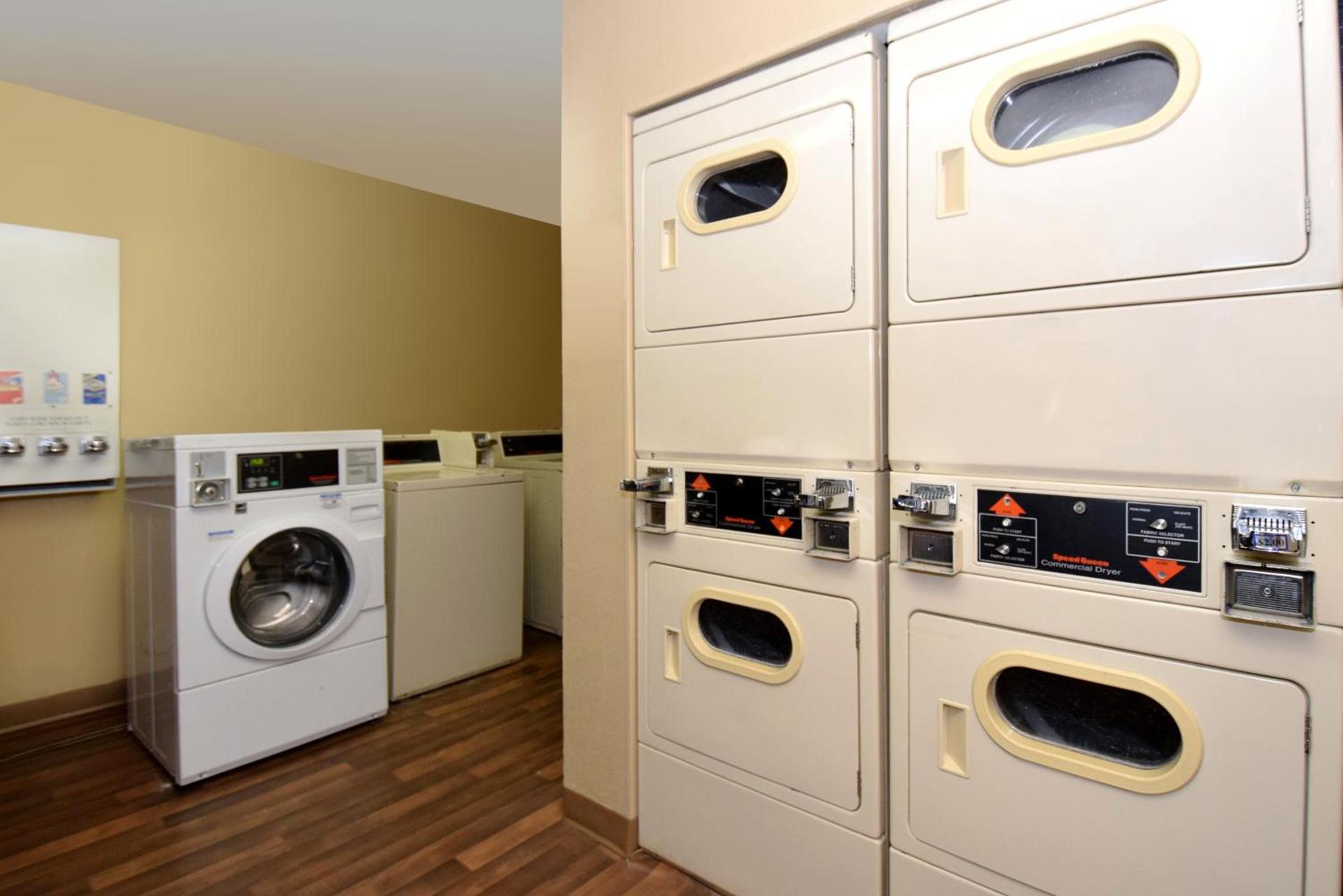 HomeStay Suites photo 9