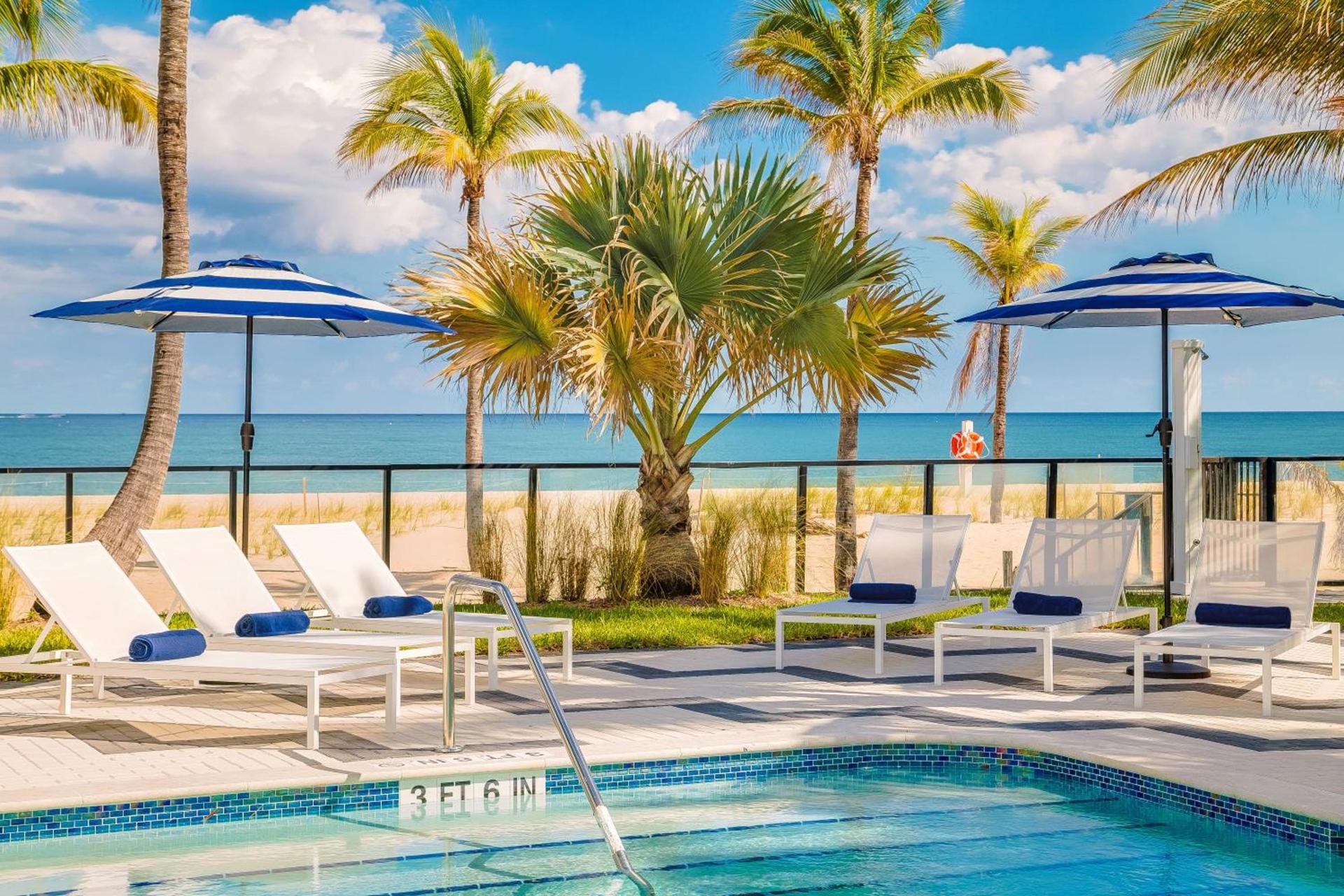 Plunge Beach Resort photo 2