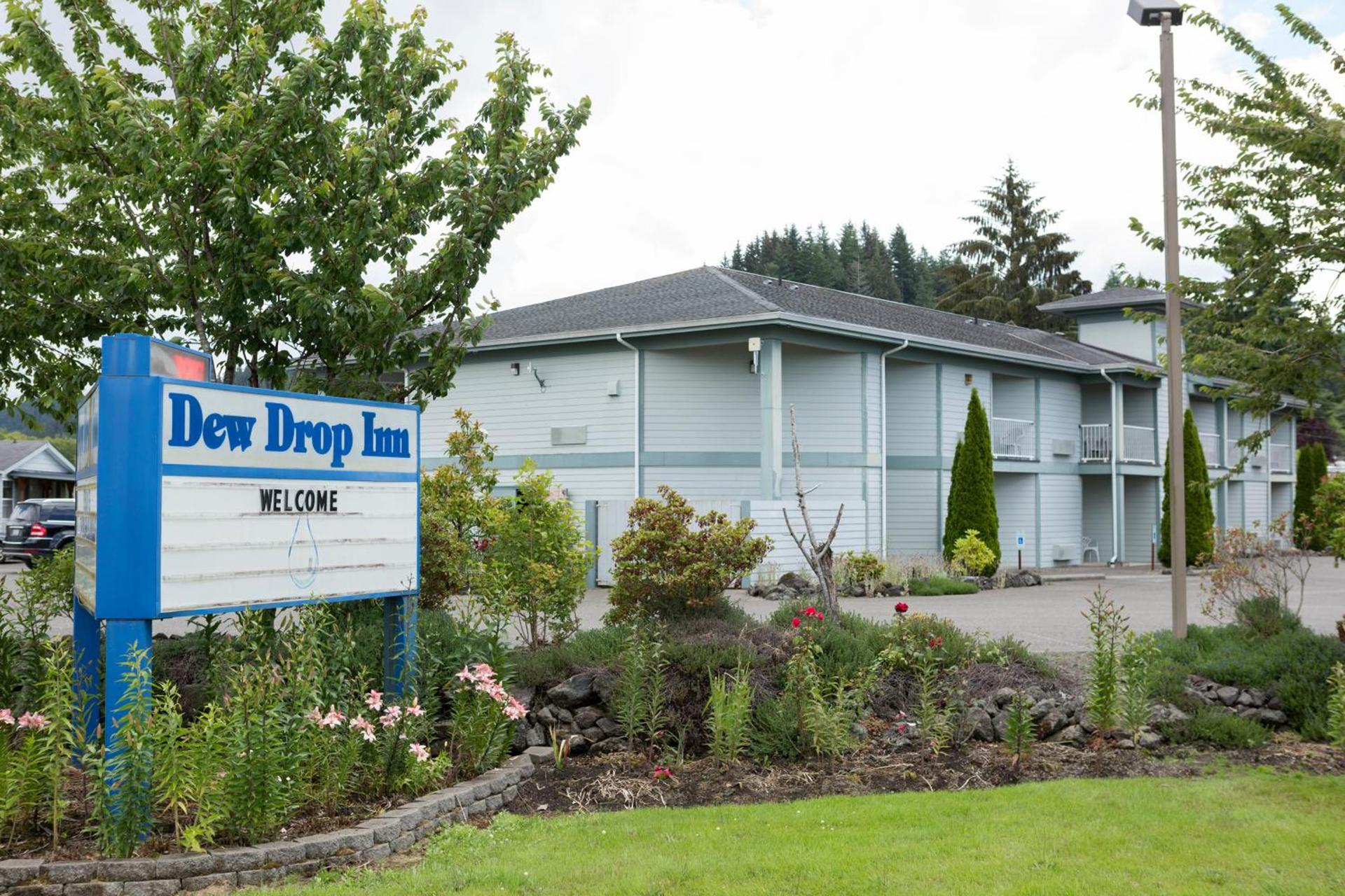 Dew Drop Inn photo 56