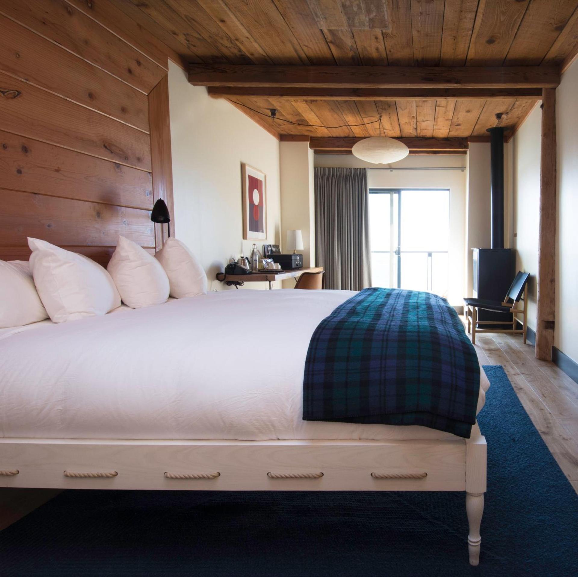 Timber Cove Resort photo 54