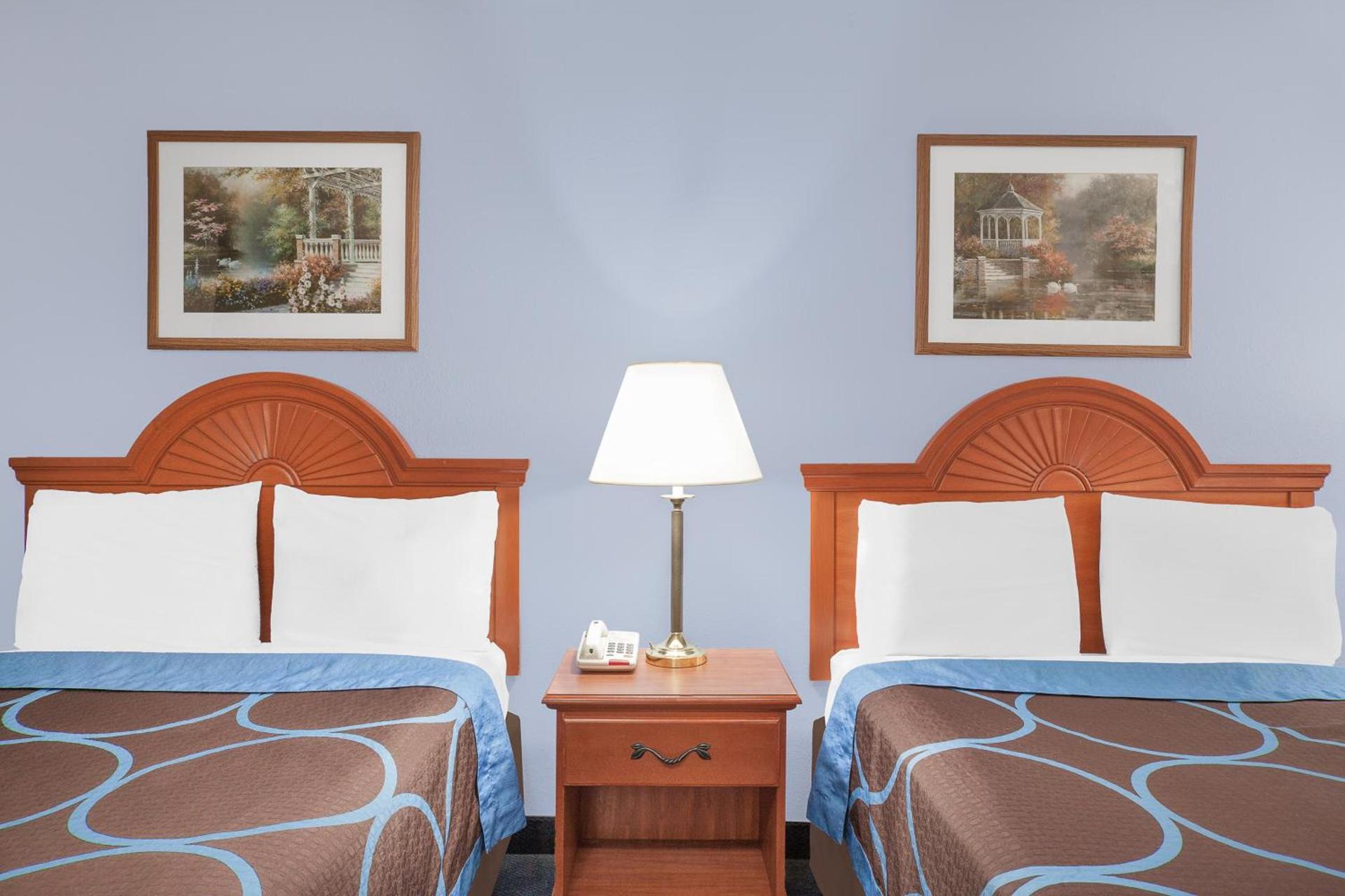 Super 8 by Wyndham Middletown photo 15