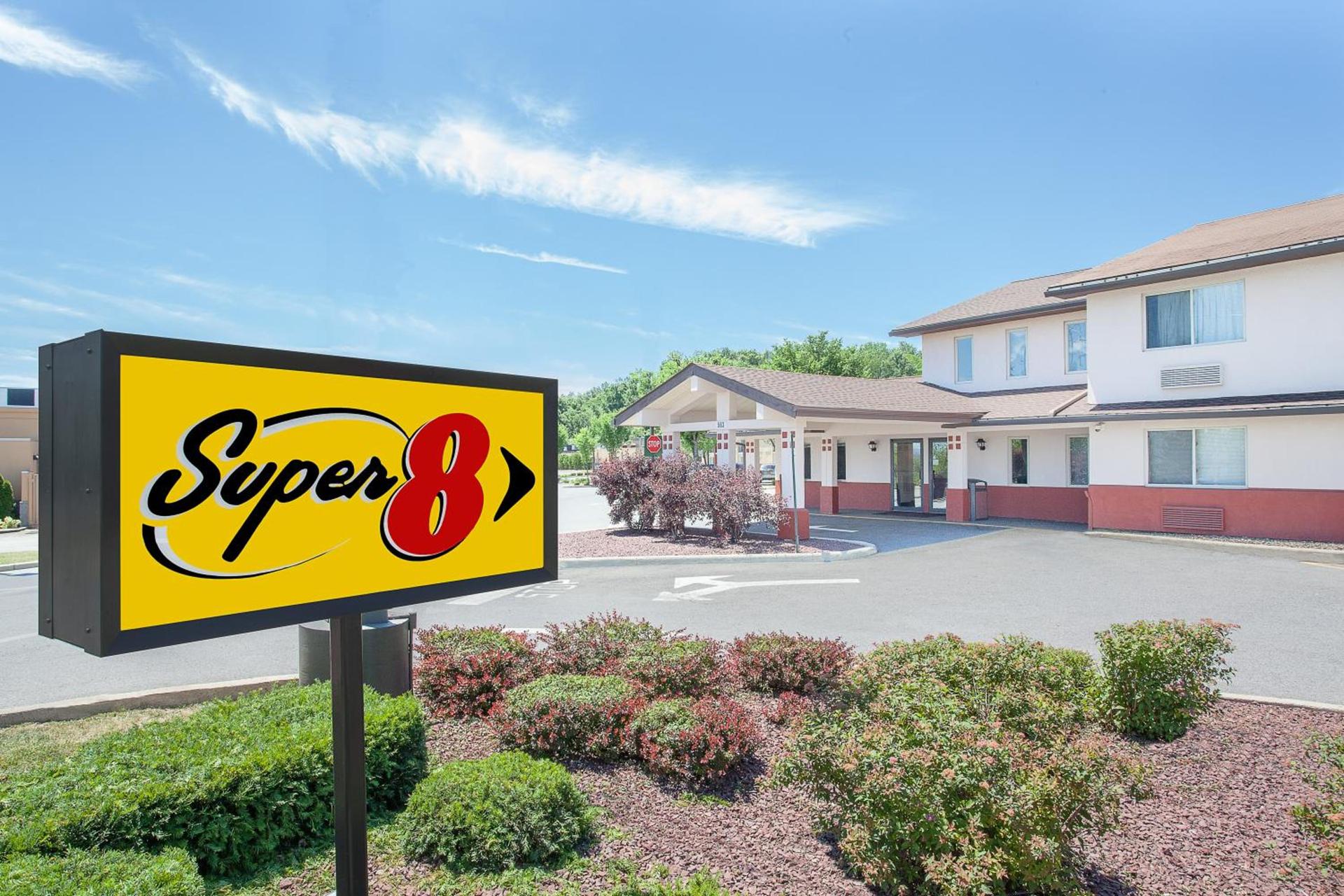 Super 8 by Wyndham Middletown photo 22