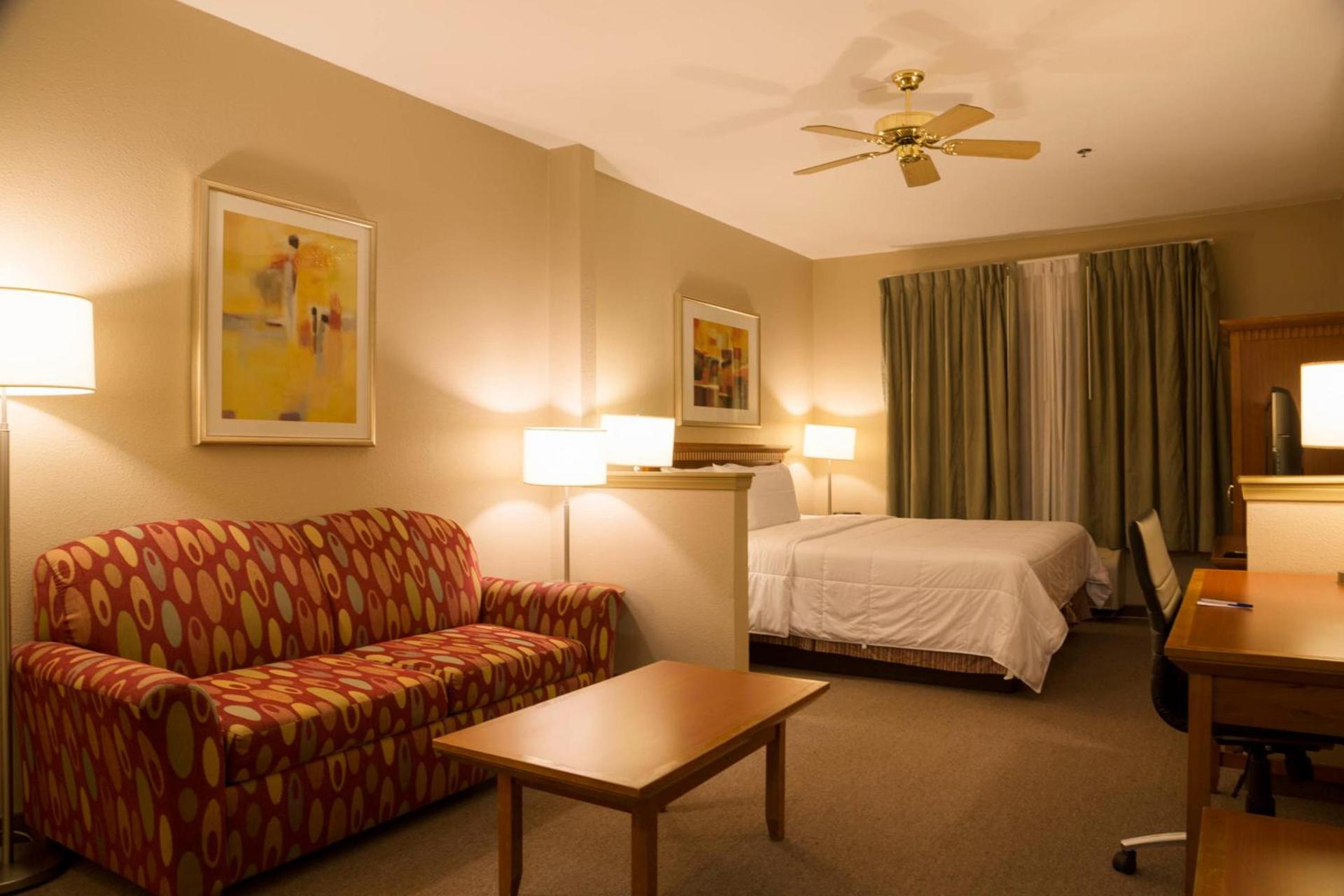 Brawley Inn photo 8