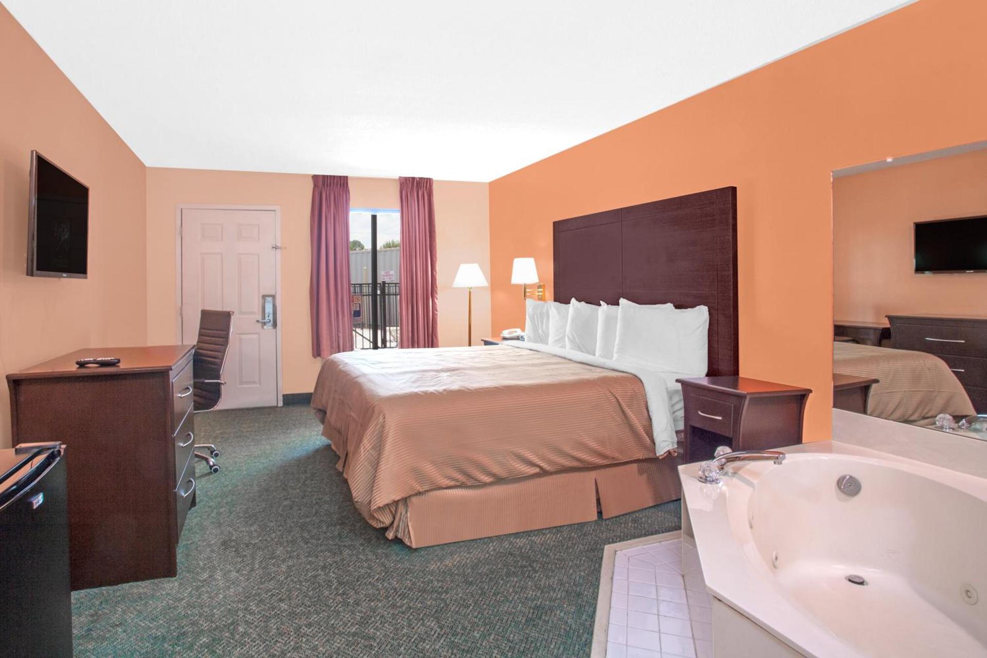 Days Inn by Wyndham Moulton photo 30