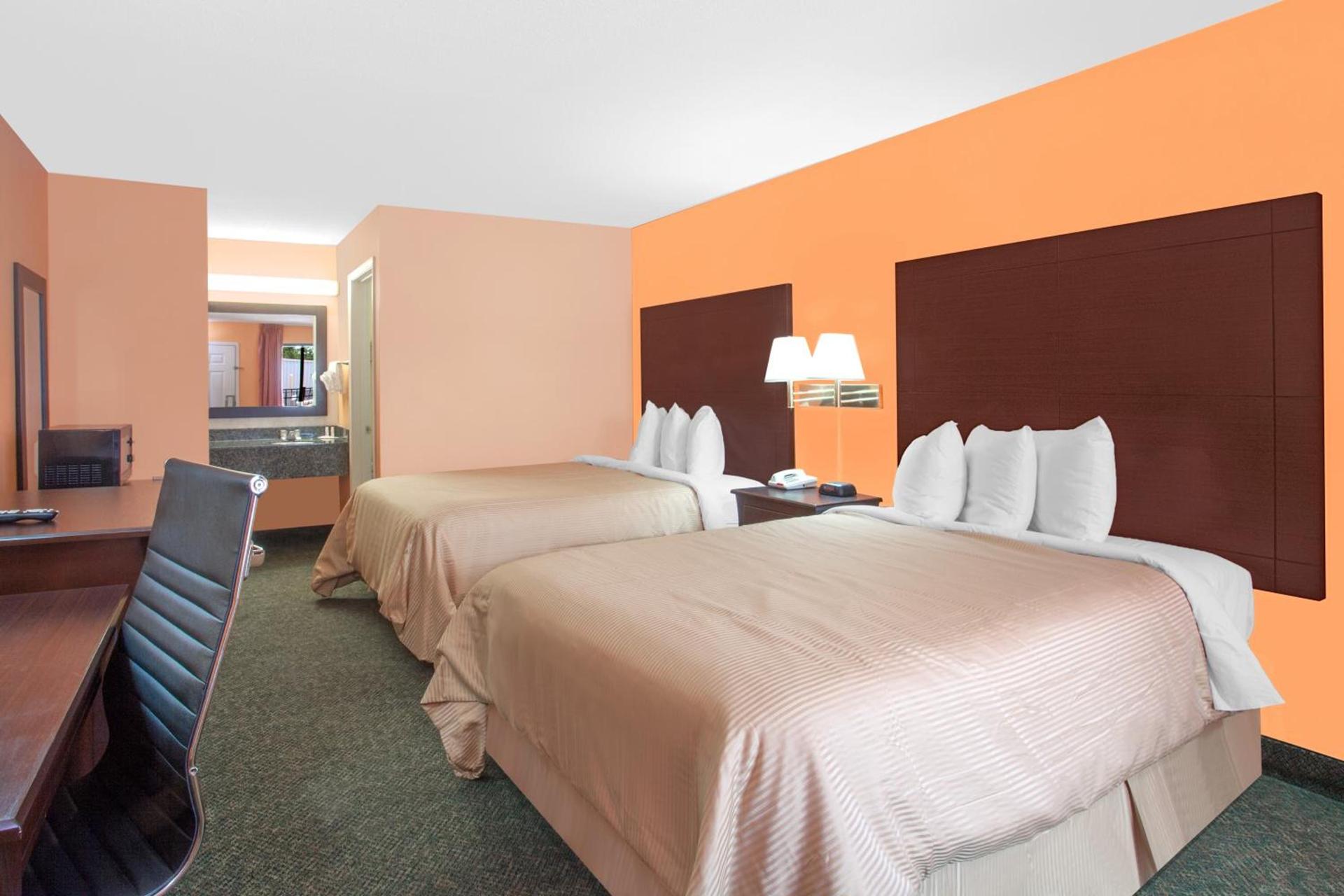 Days Inn by Wyndham Moulton photo 18