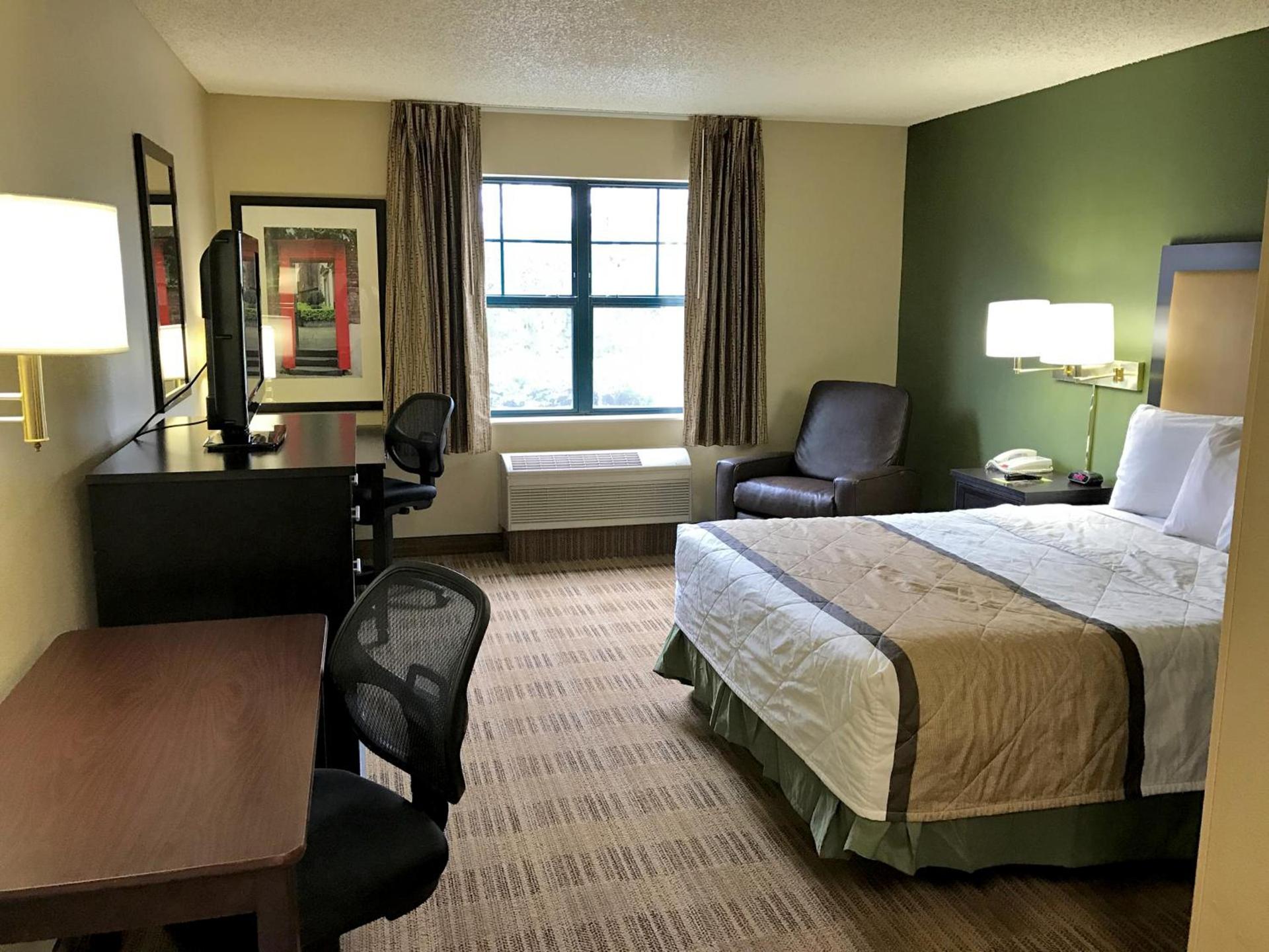 Extended Stay America Select Suites - Detroit - Farmington Hills photo 47