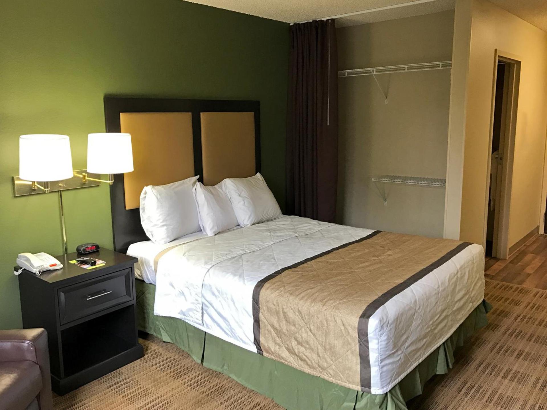 Extended Stay America Select Suites - Detroit - Farmington Hills photo 46