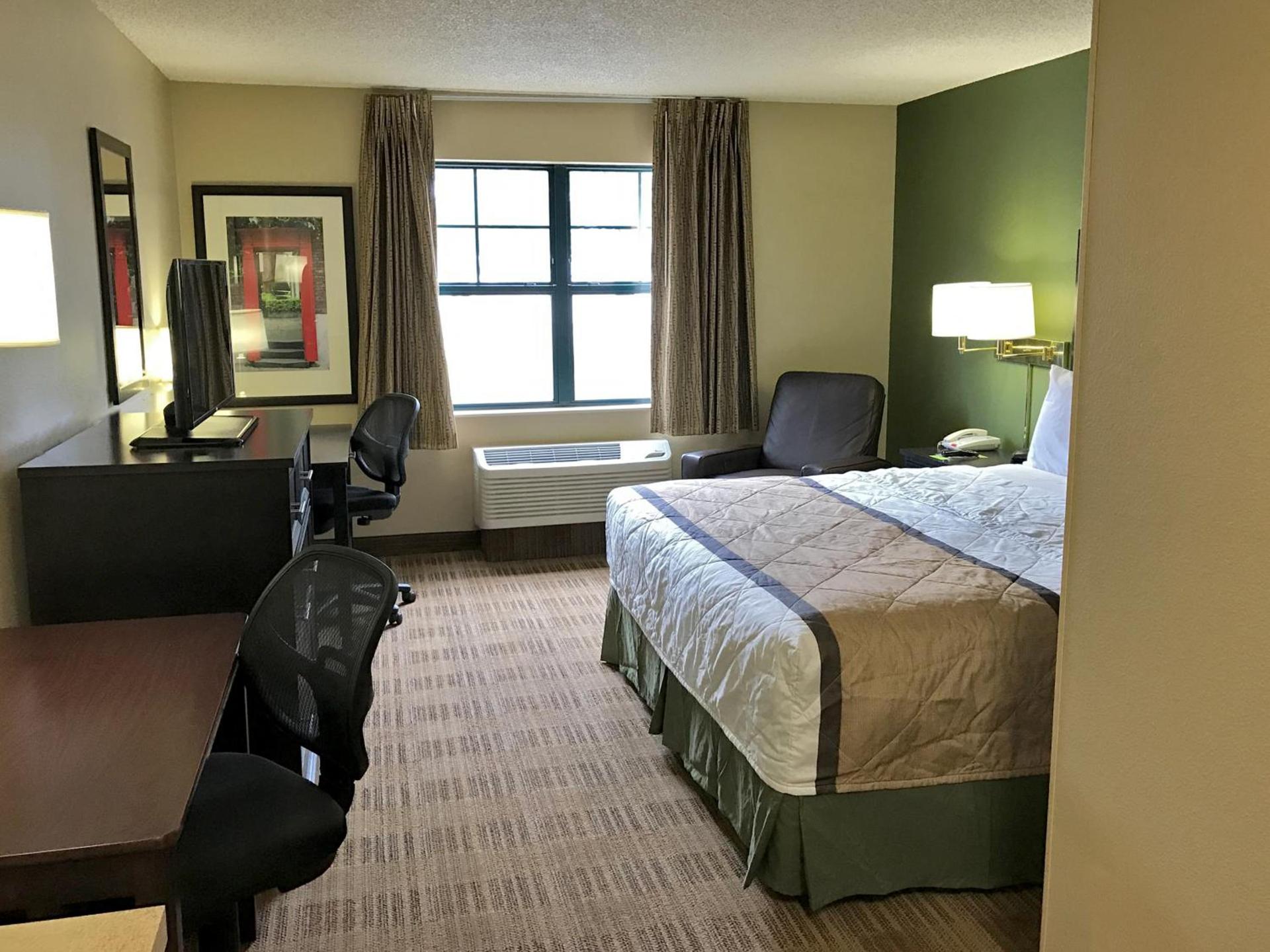 Extended Stay America Select Suites - Detroit - Farmington Hills photo 44