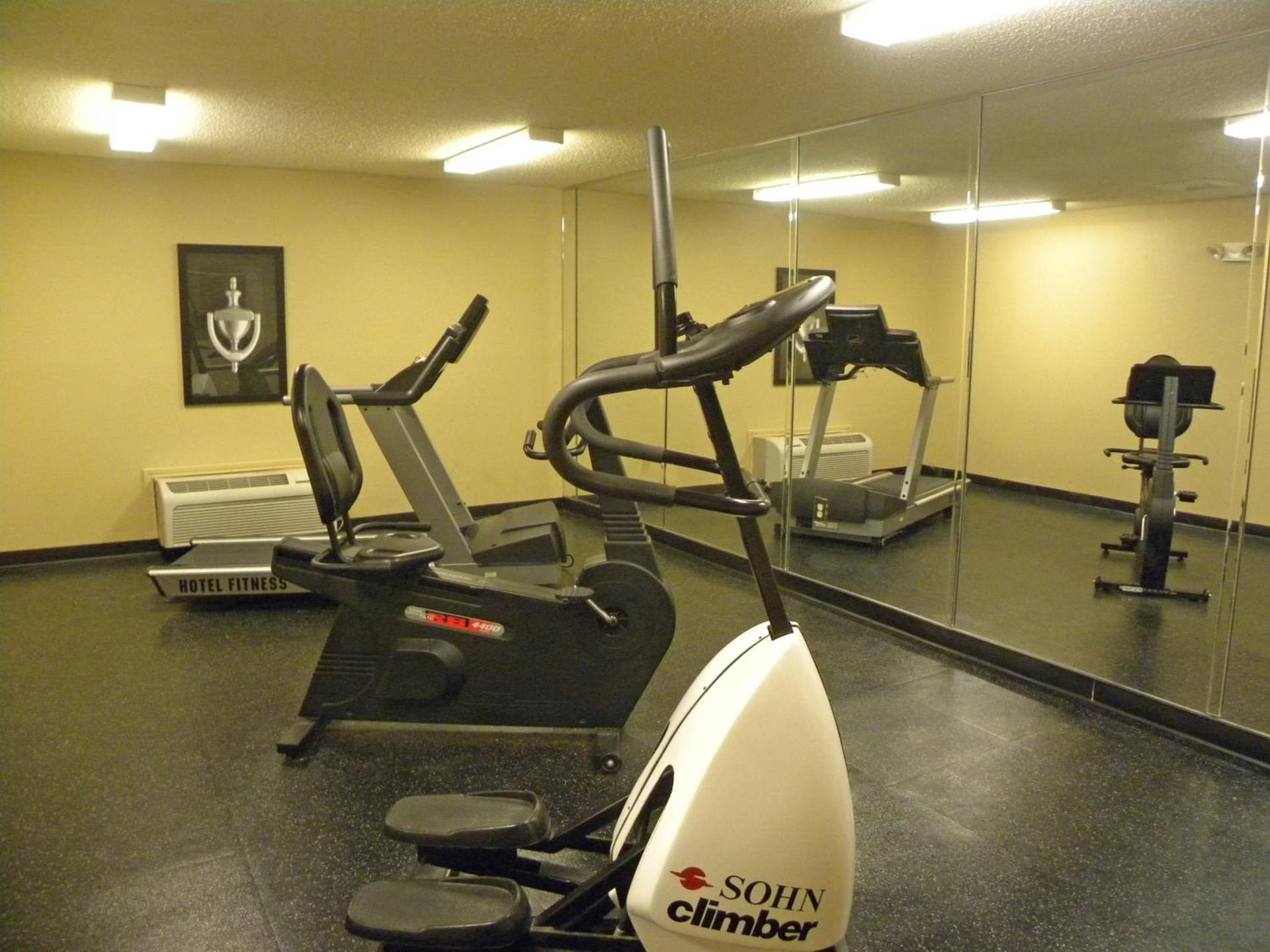 Suburban Studios Houston North I-45 photo 12